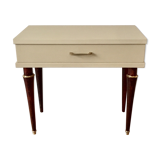 Bedside feet spindles