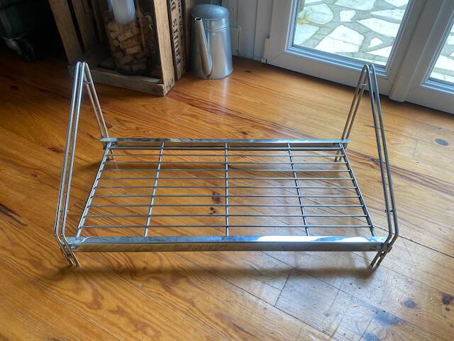 Chrome wire shelf