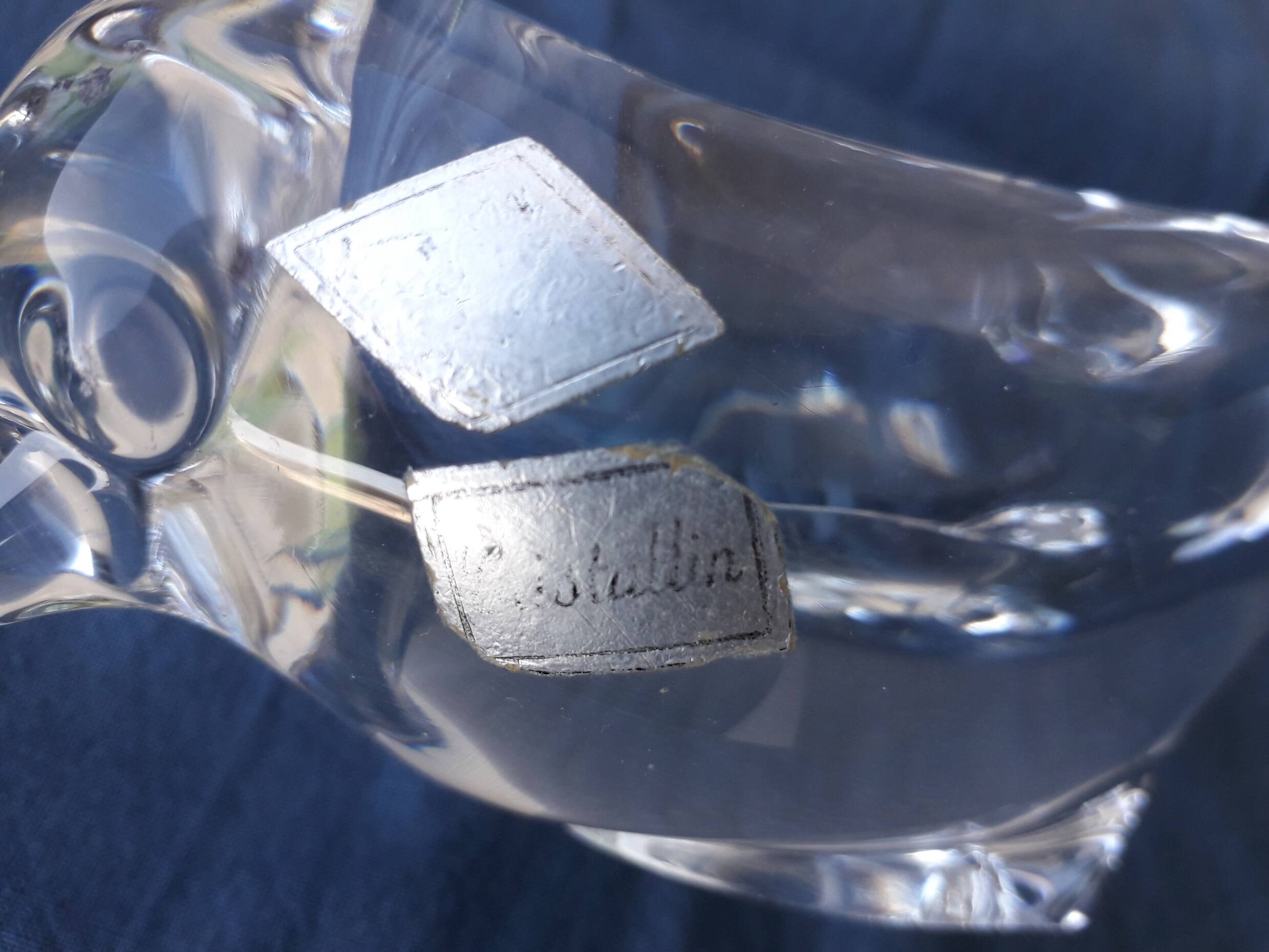Crystal bird catchall