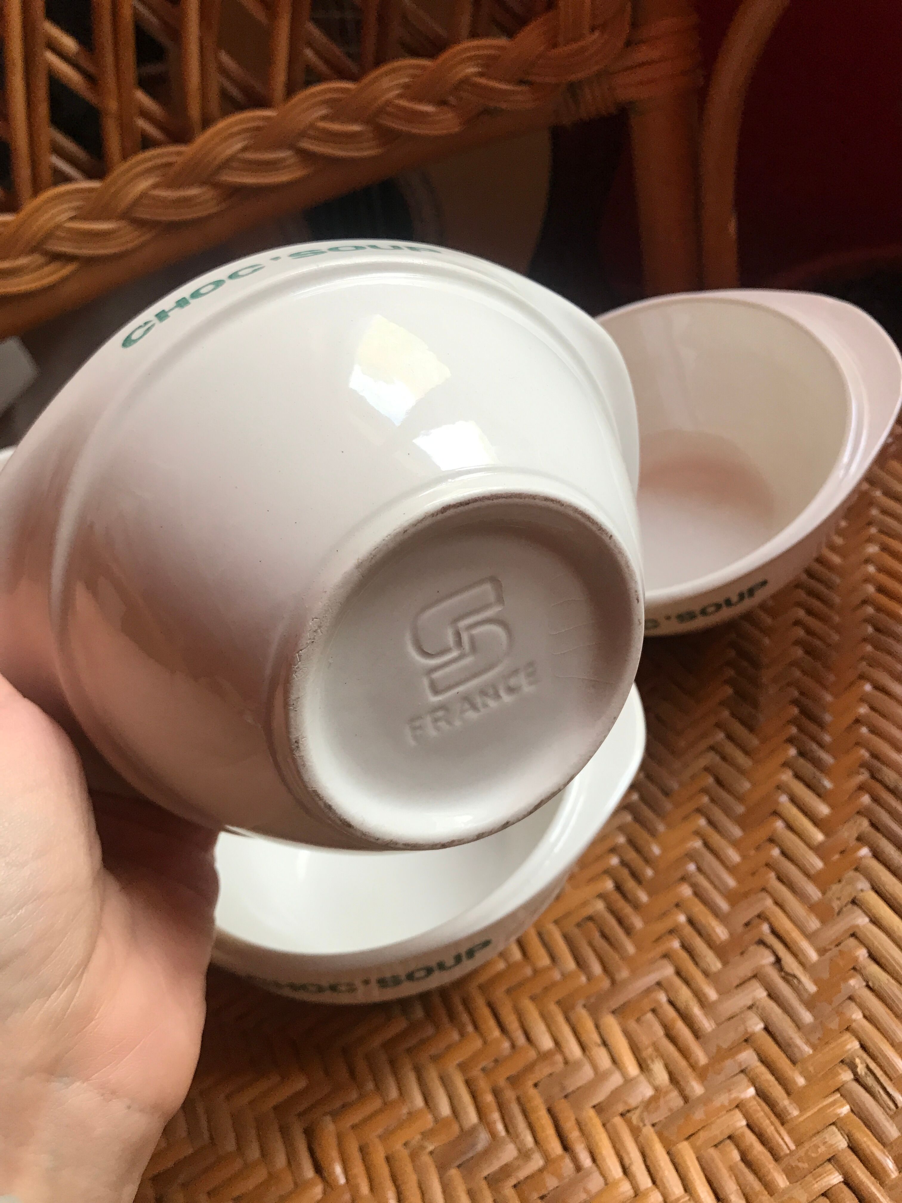 Vintage bowls choc'soup