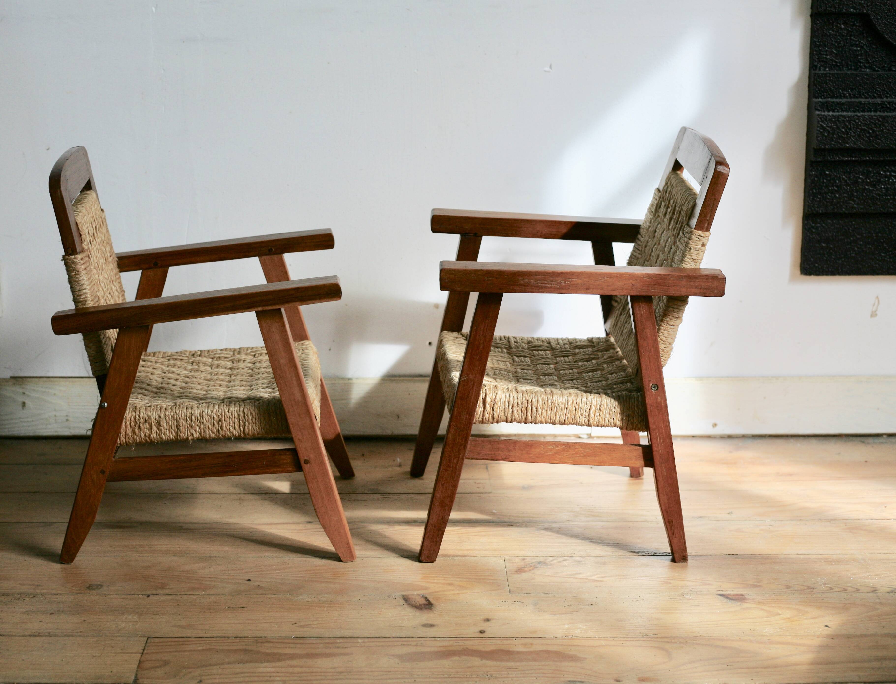 Pair of children's armchairs in rope, attributed to Audoux Minet.
