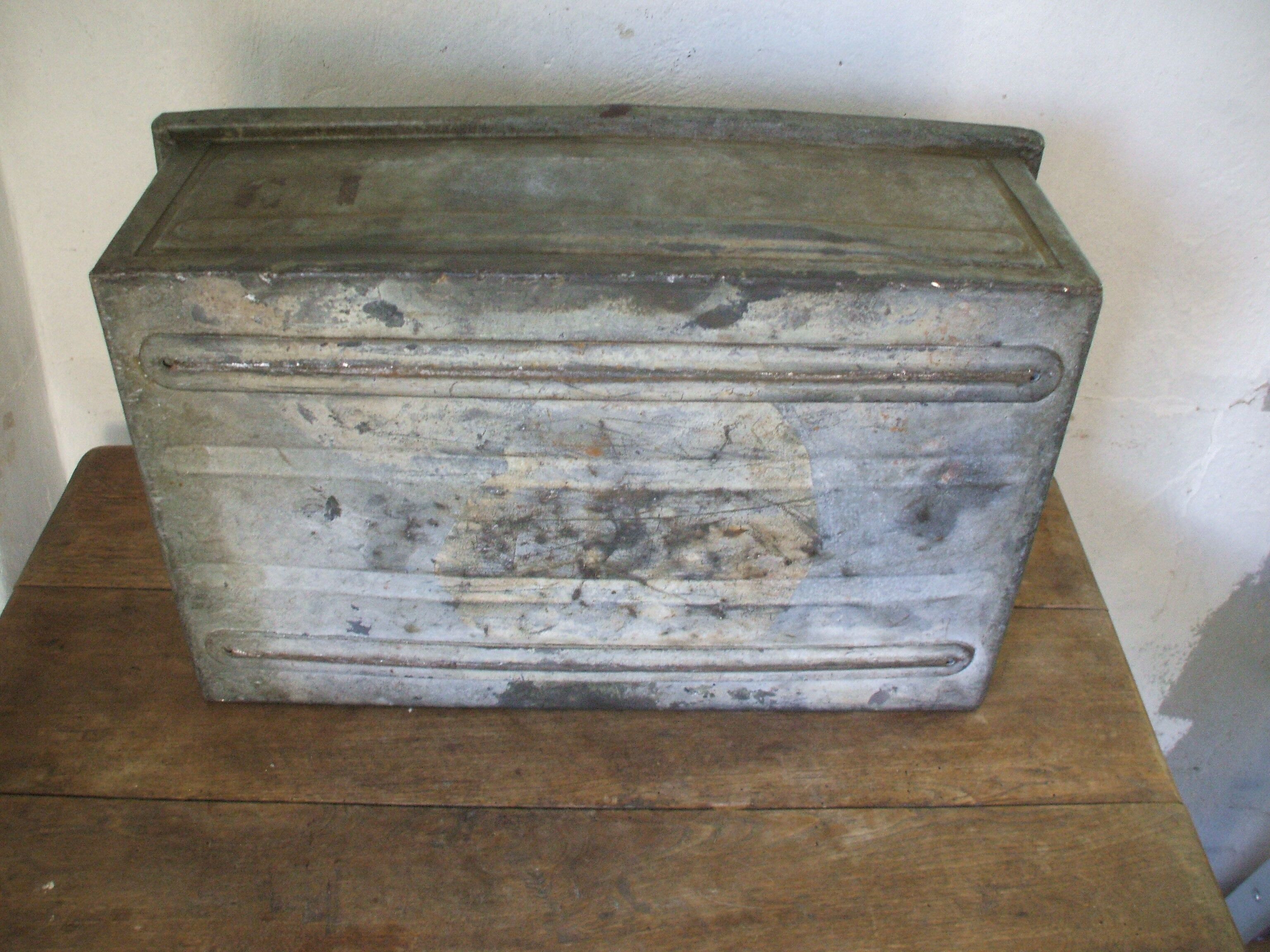 Metal box 1979 Philips