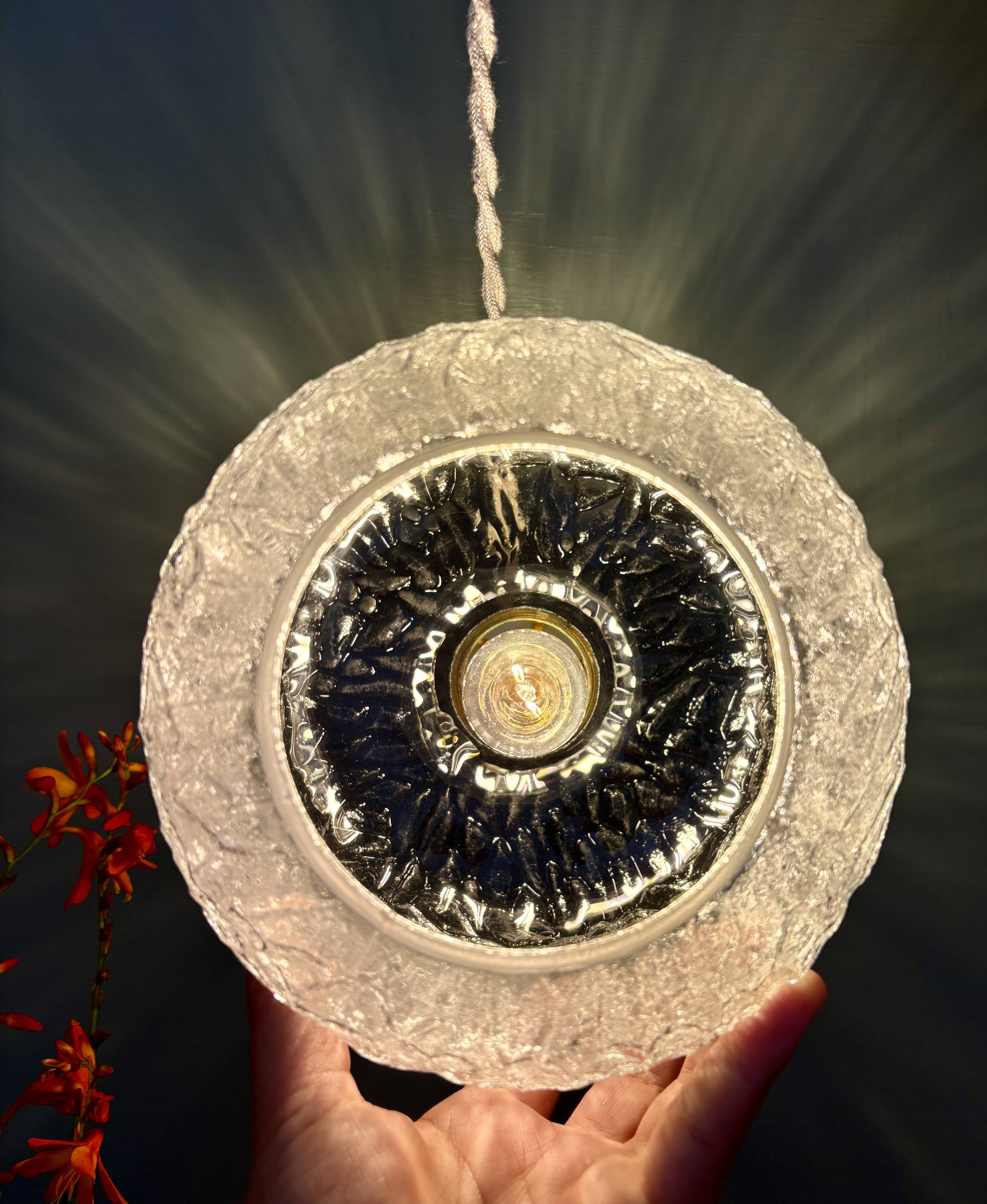 Suspension globe vintage en verre transparent