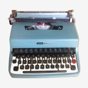 Machine à écrire Olivetti Lettera 32