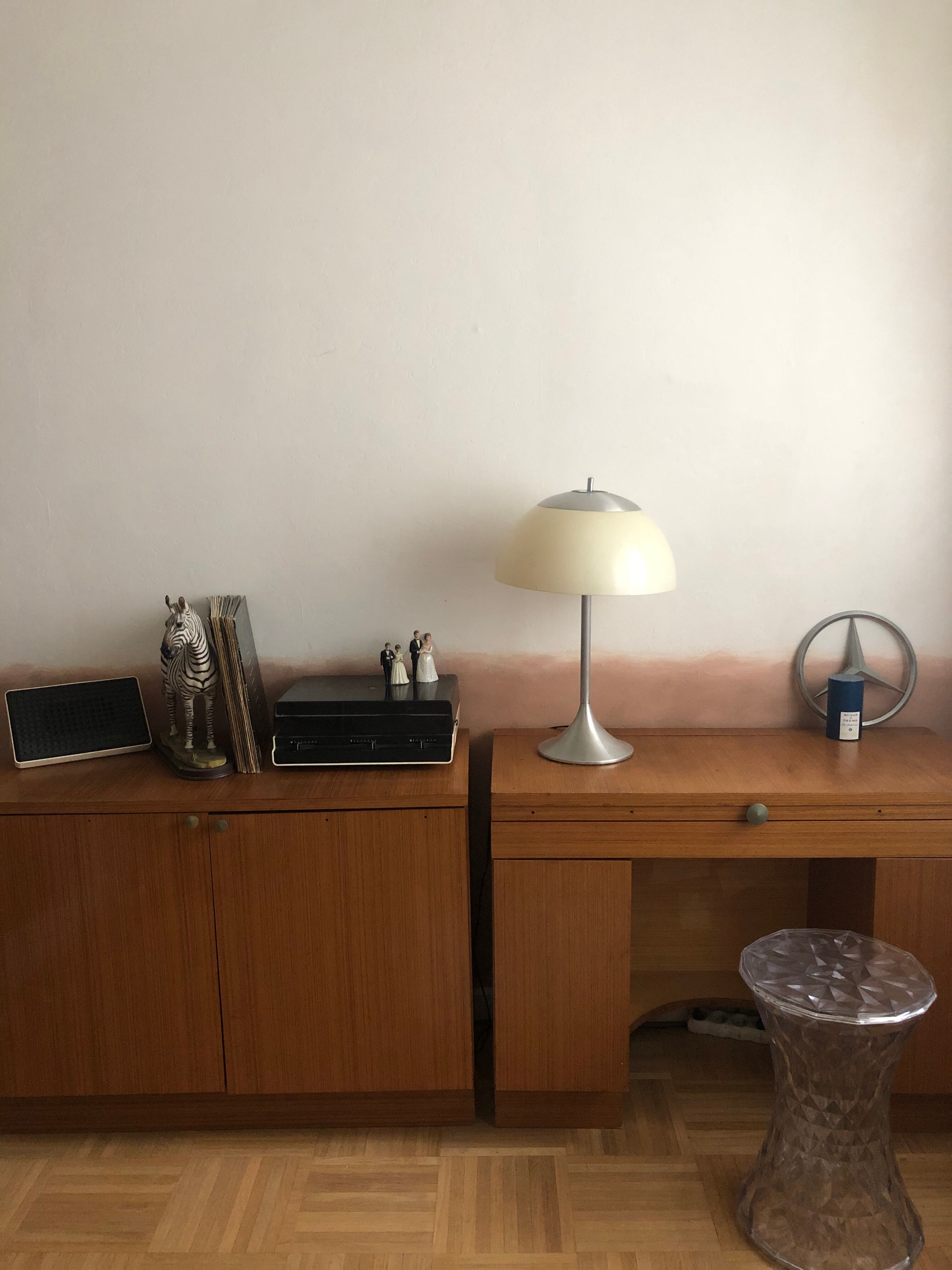 Hairdresser's office of the 1950s