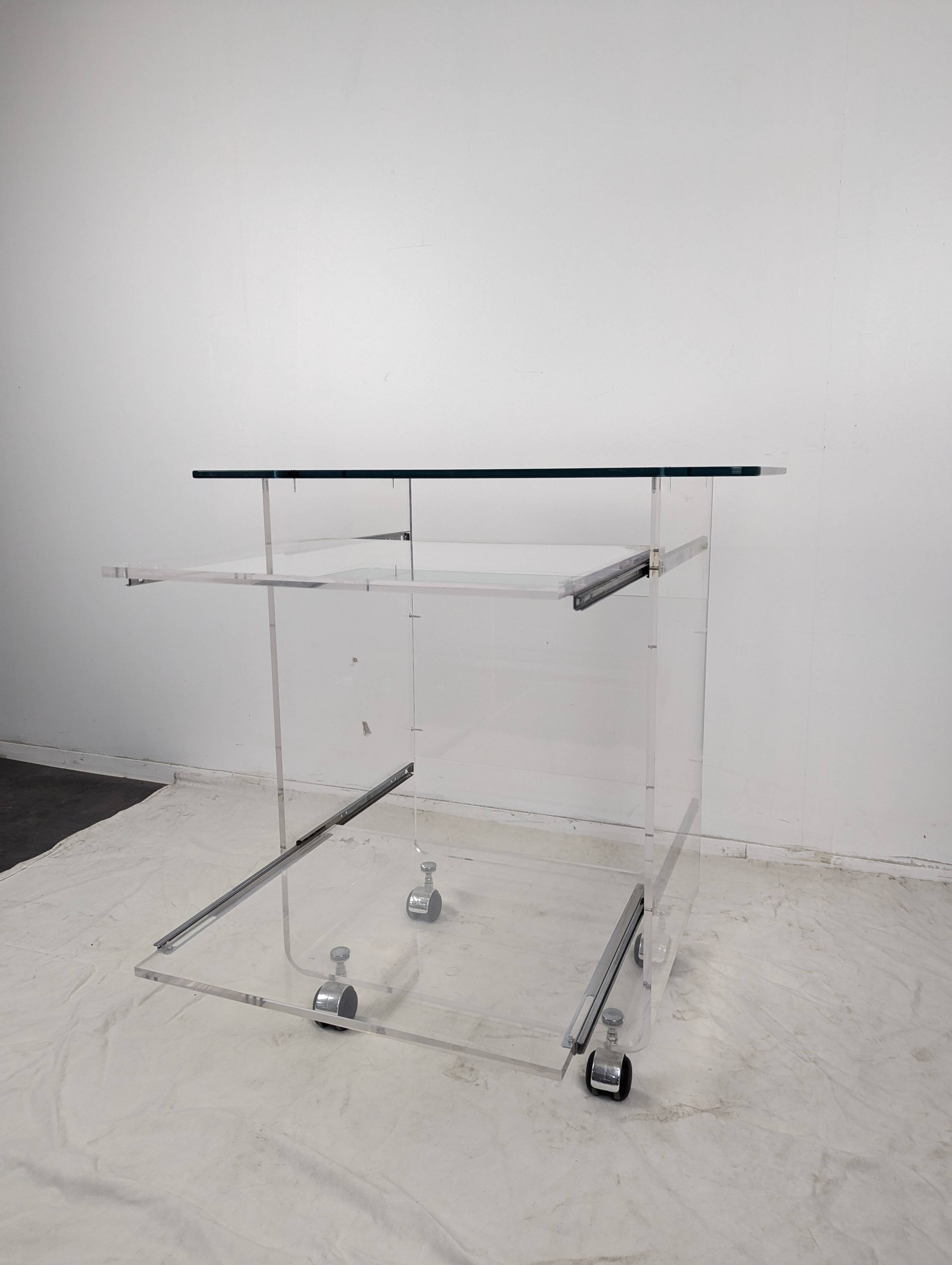 Plexiglass dessert by the "Invisibles du Marais"