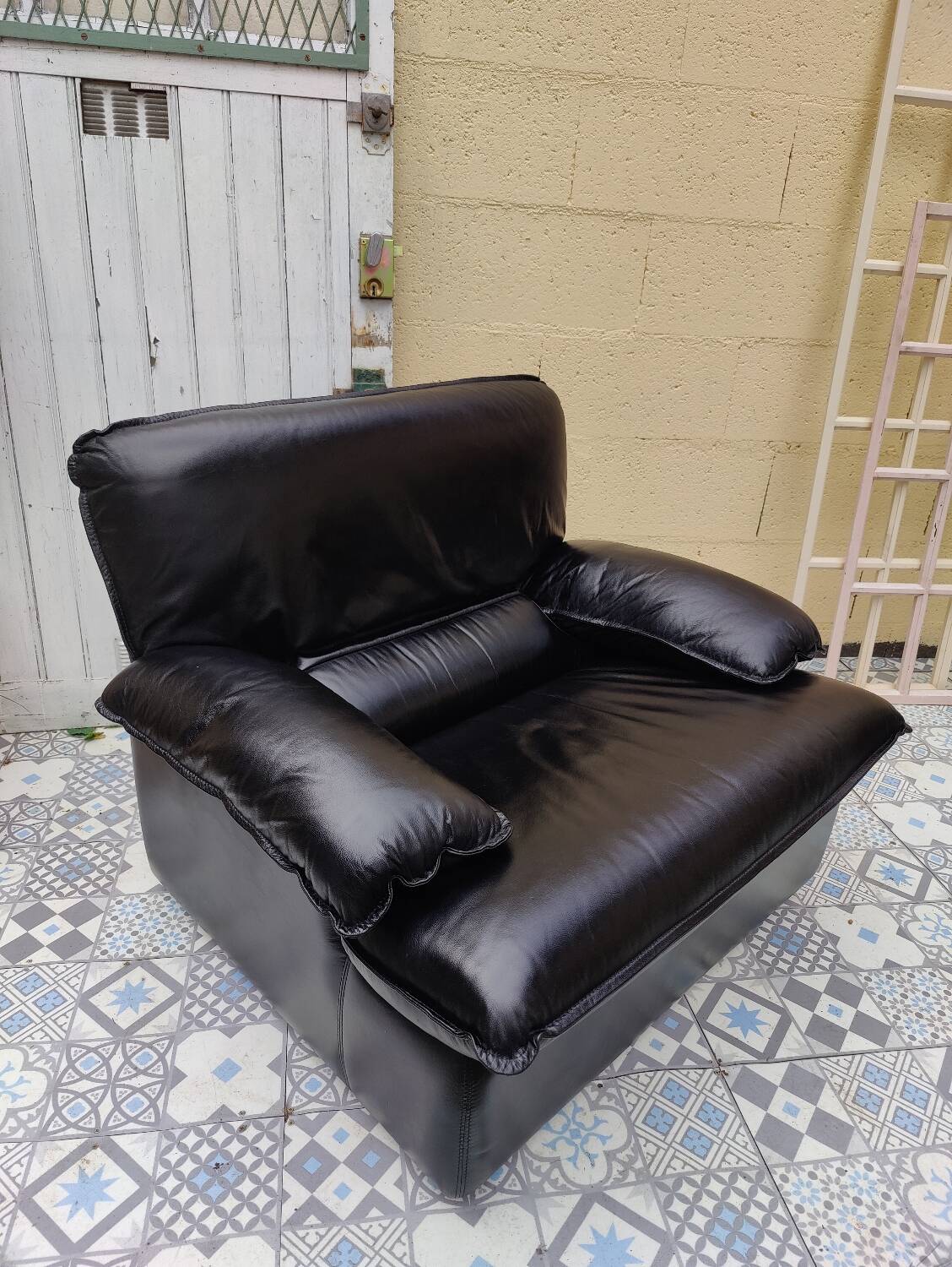 Vintage convertible leather armchair