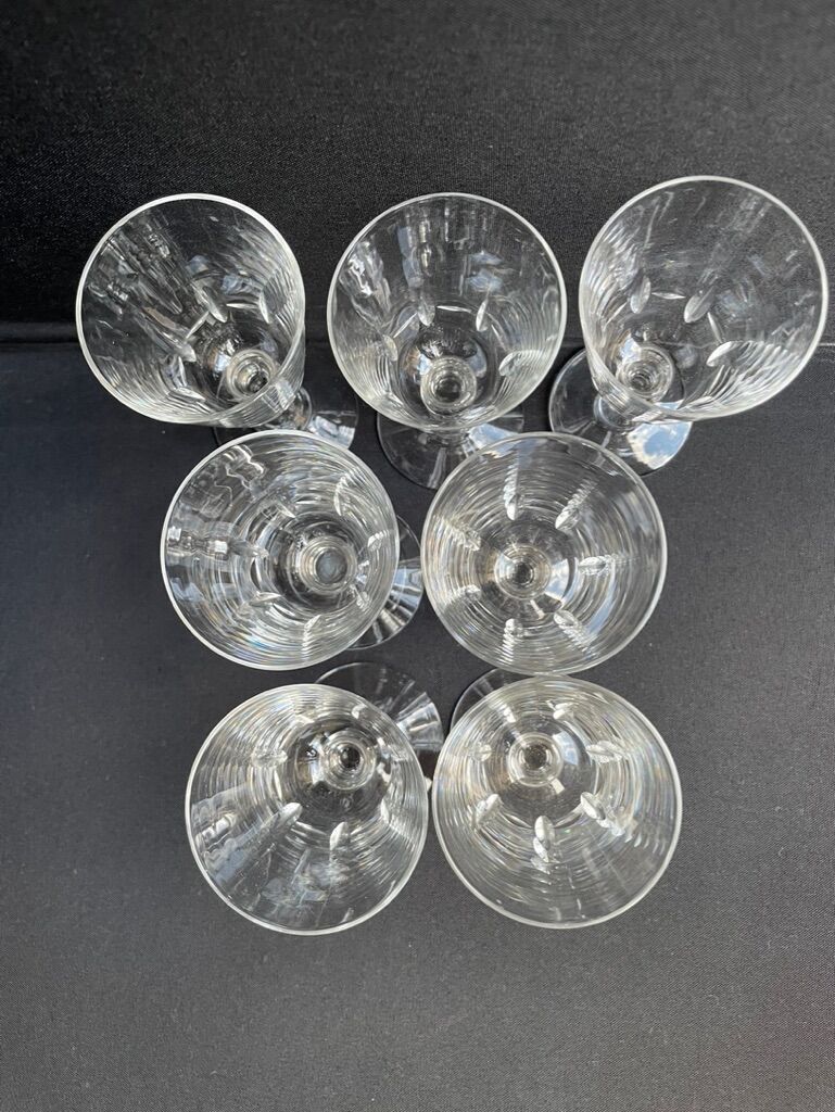 Blown and cut crystal glasses