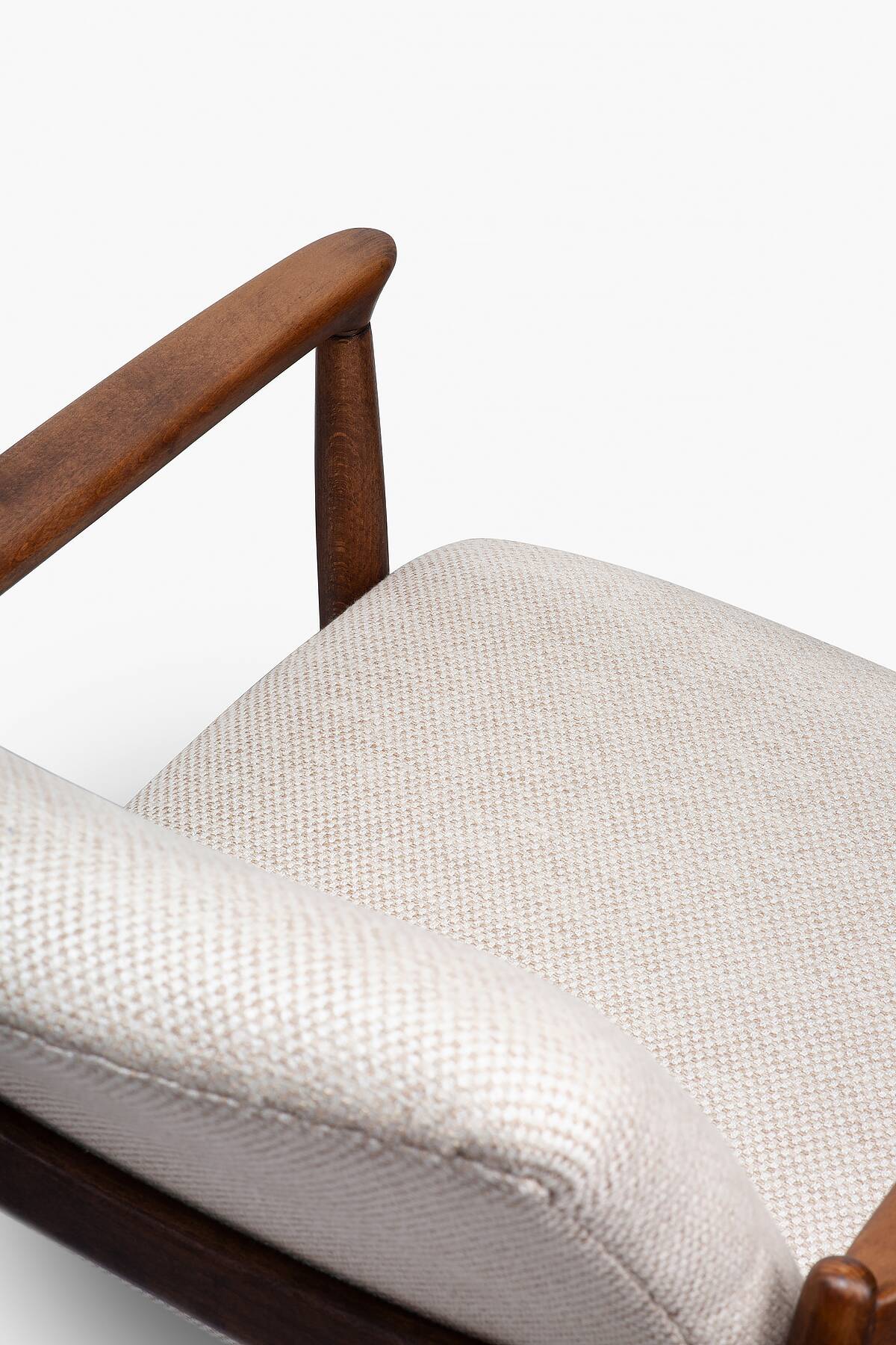 Pair of GFM-64 armchairs