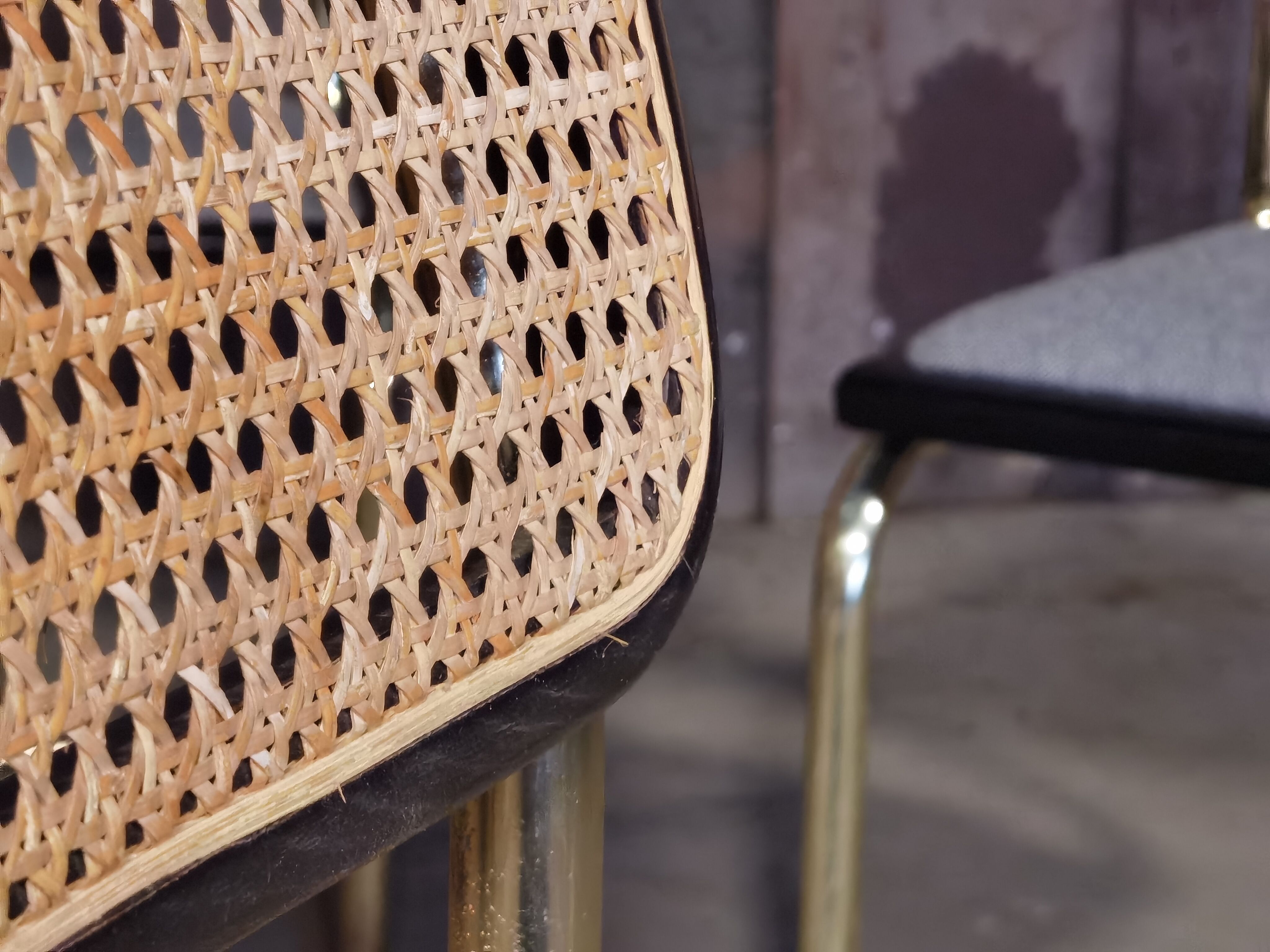 Lot de 4 chaises pied doré B32 Marcel Breuer