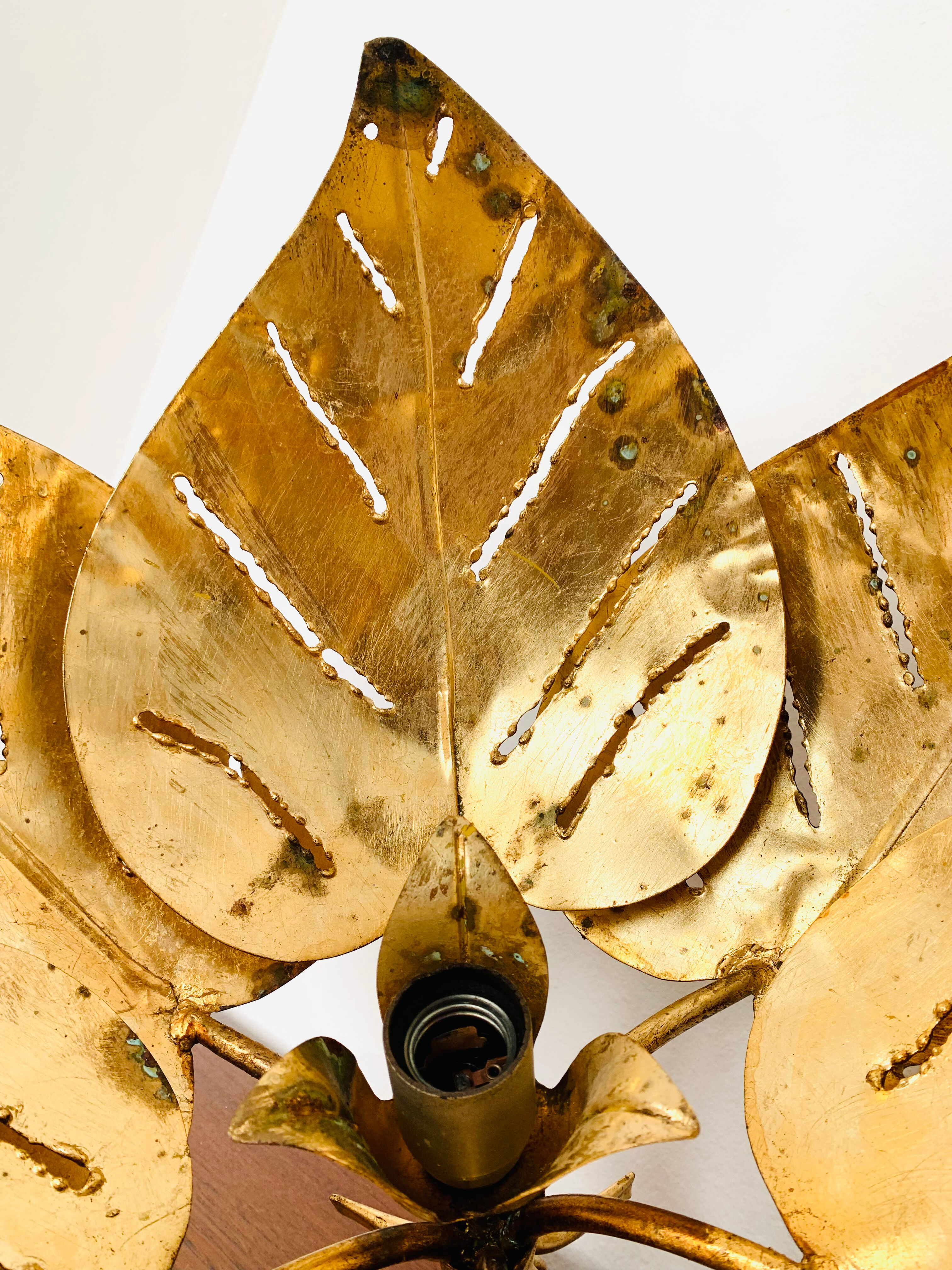 Lustre en feuille de palmier hollywood régence italienne dorée par Hans Kögl