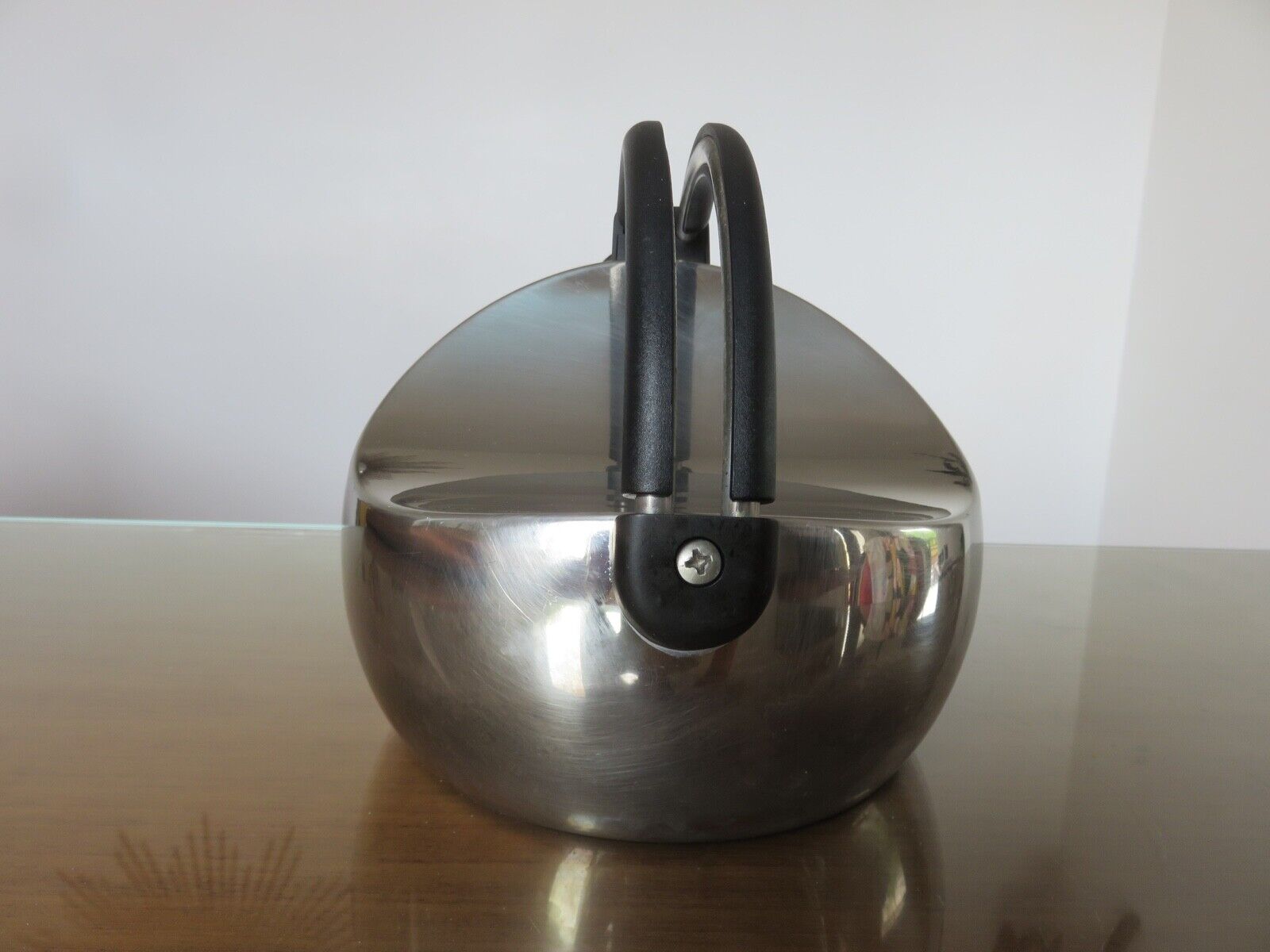 Design kettle Flavio Sambinelli for Carlo Giannini