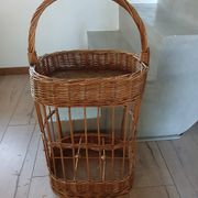 Panier porte bouteilles ancien en rotin
