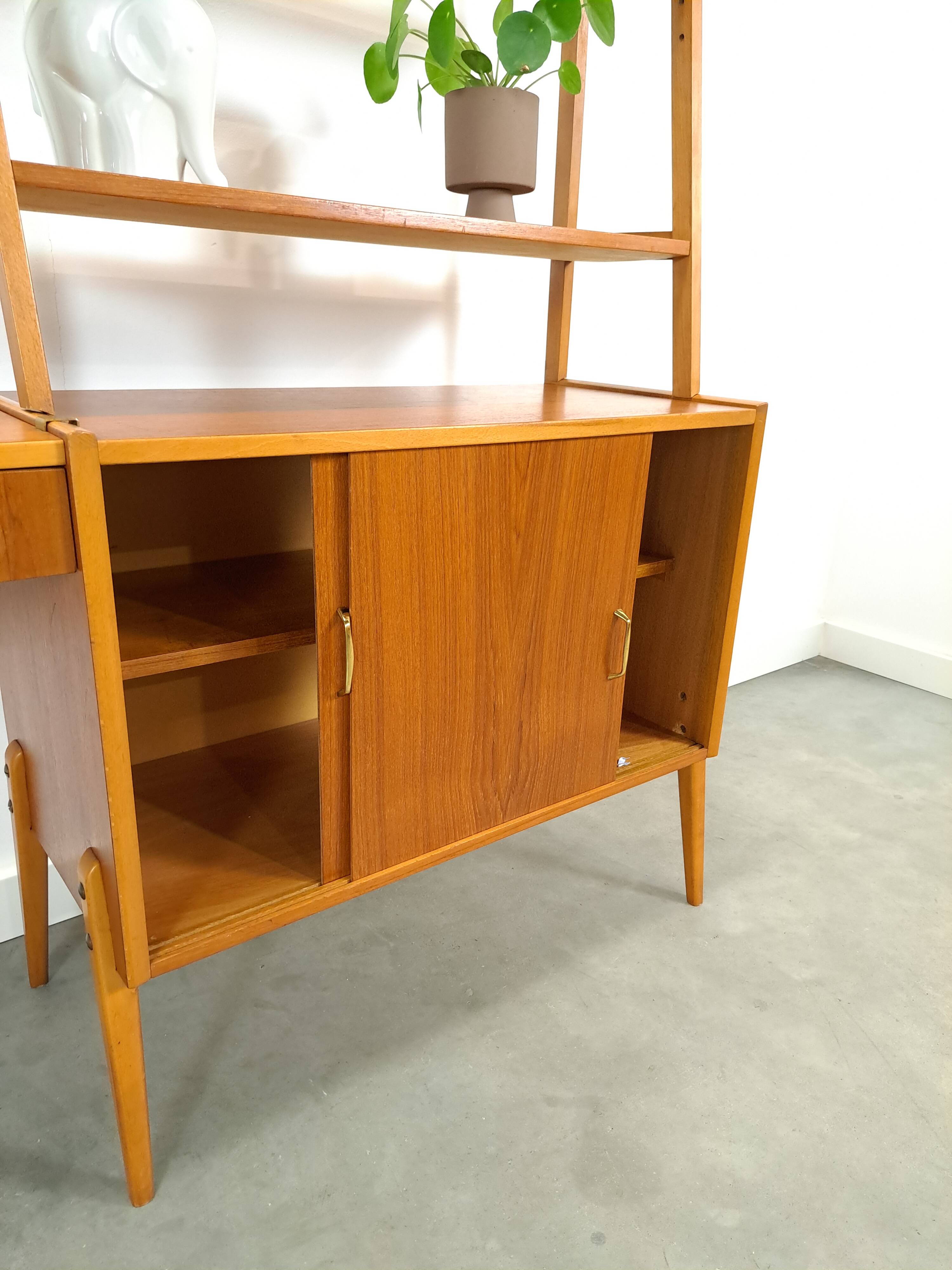 Teck plus fin double kast avec bureau uit Zweden