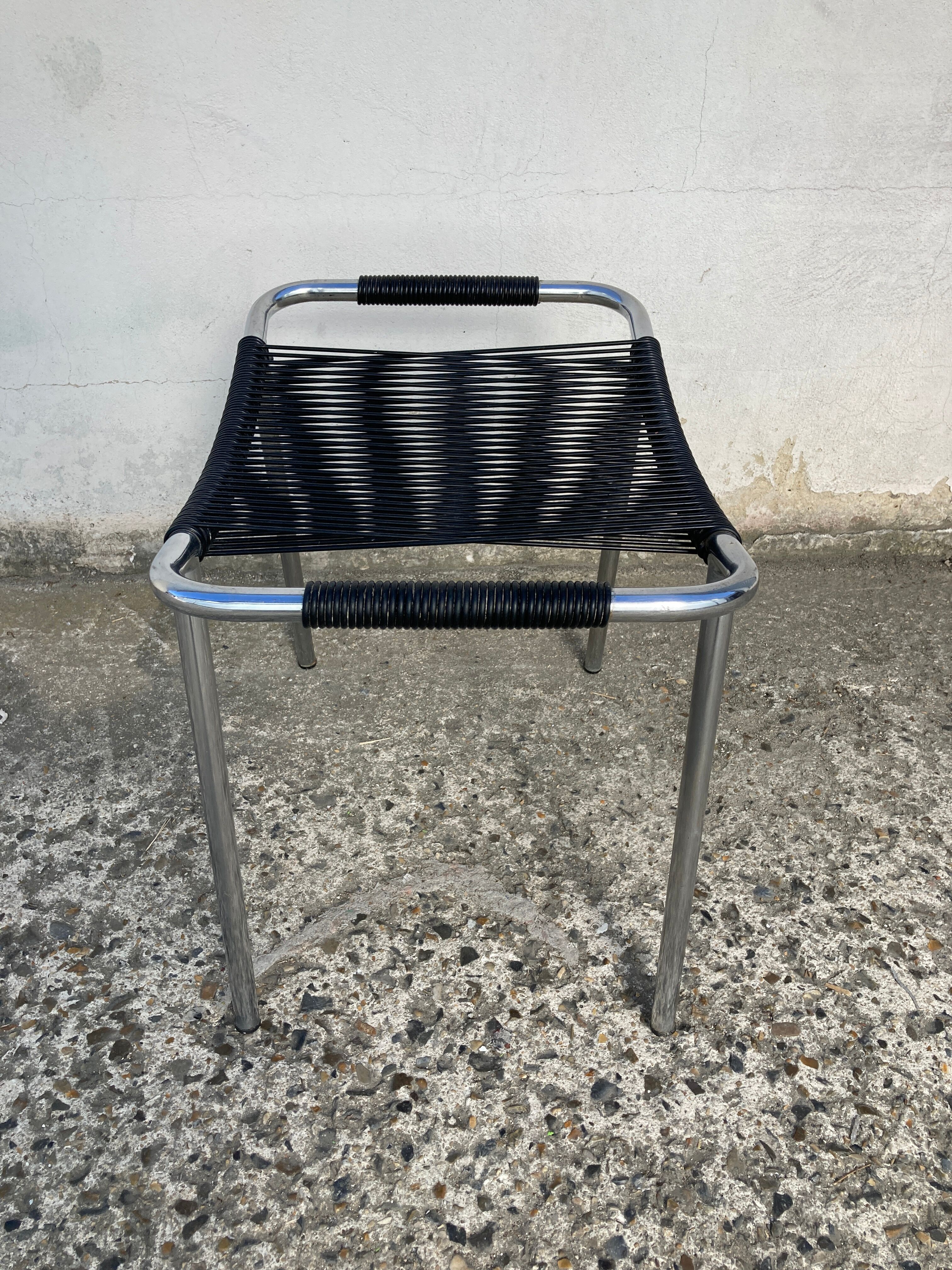 Black and chrome scoubidou stool