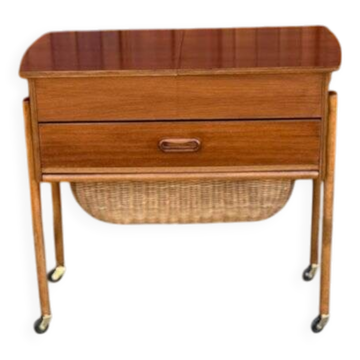 Chariot de rangement, desserte en teck et osier, Danemark années 1960