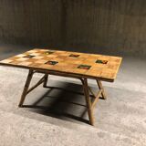 Salle à manger composée d'une enfilade, d'une table et d'une table basse en rotin et mélaminé avec carreaux de faïence, années 50