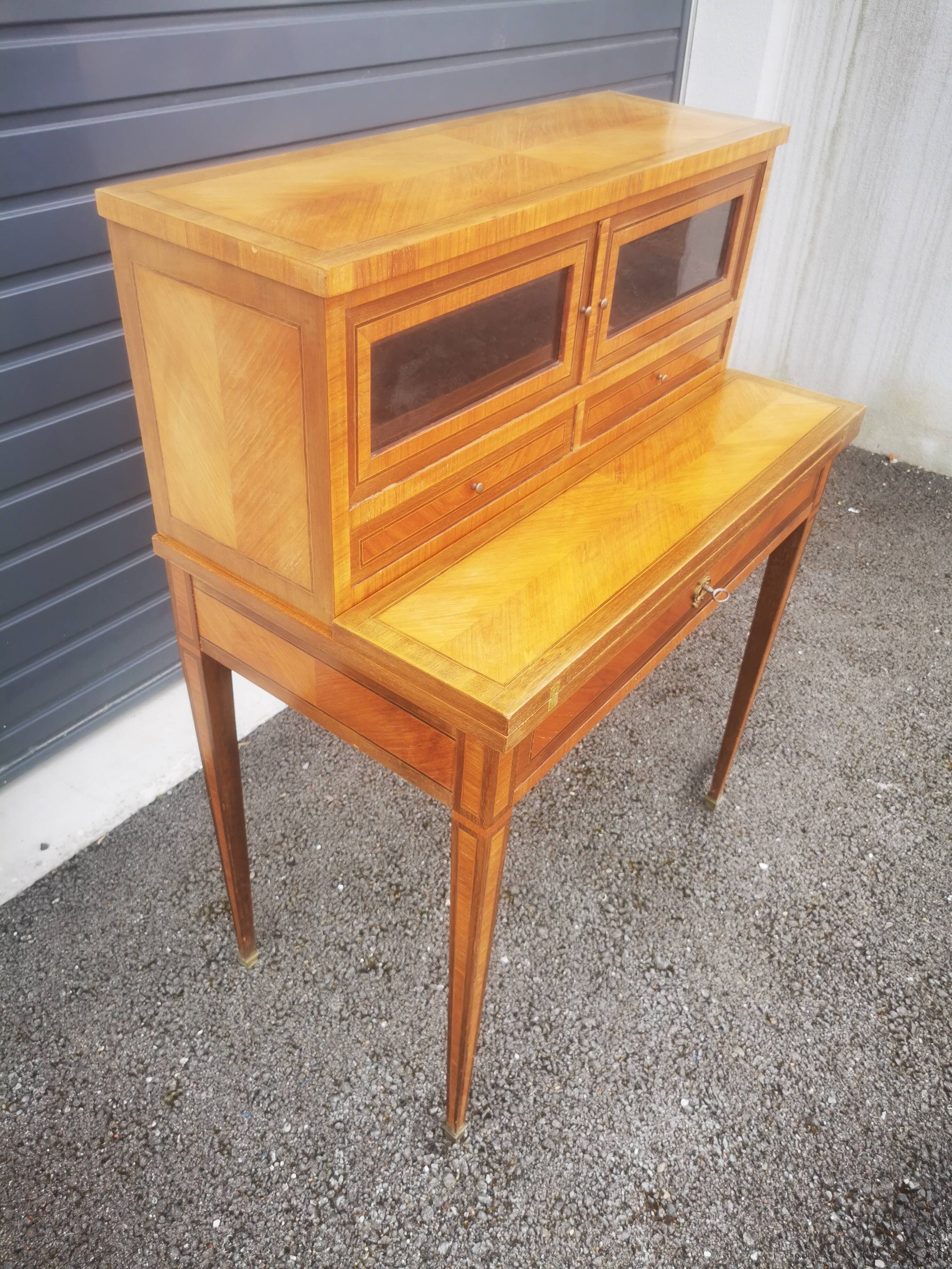 Louis XVI style happiness of the day desk