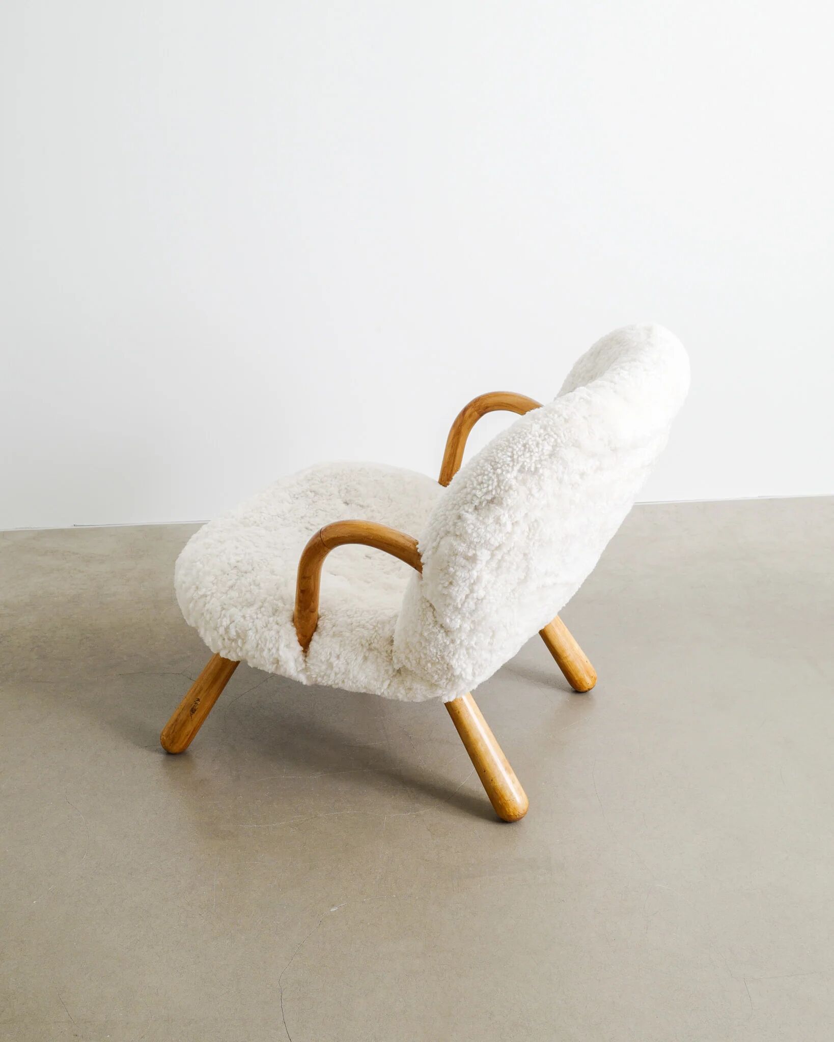 DANISH "CLAM CHAIR" BY ARNOLD MADSEN IN WHITE SHEEPSKIN, 1940s