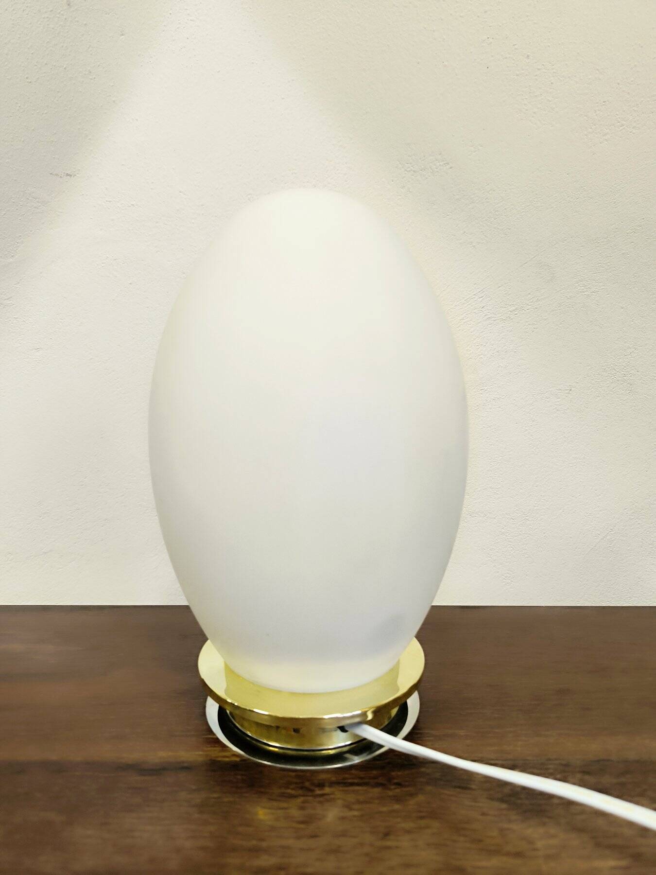 EGG Lamp 1960 in glass in Murano Opalino