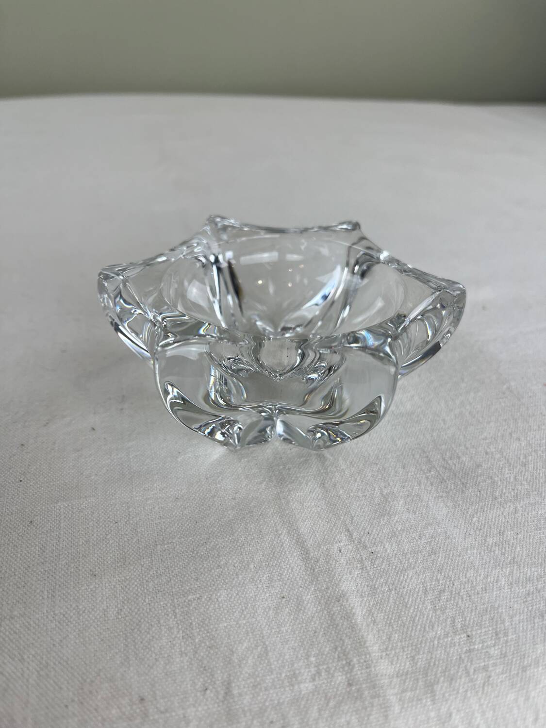 Star-shaped Daum tray