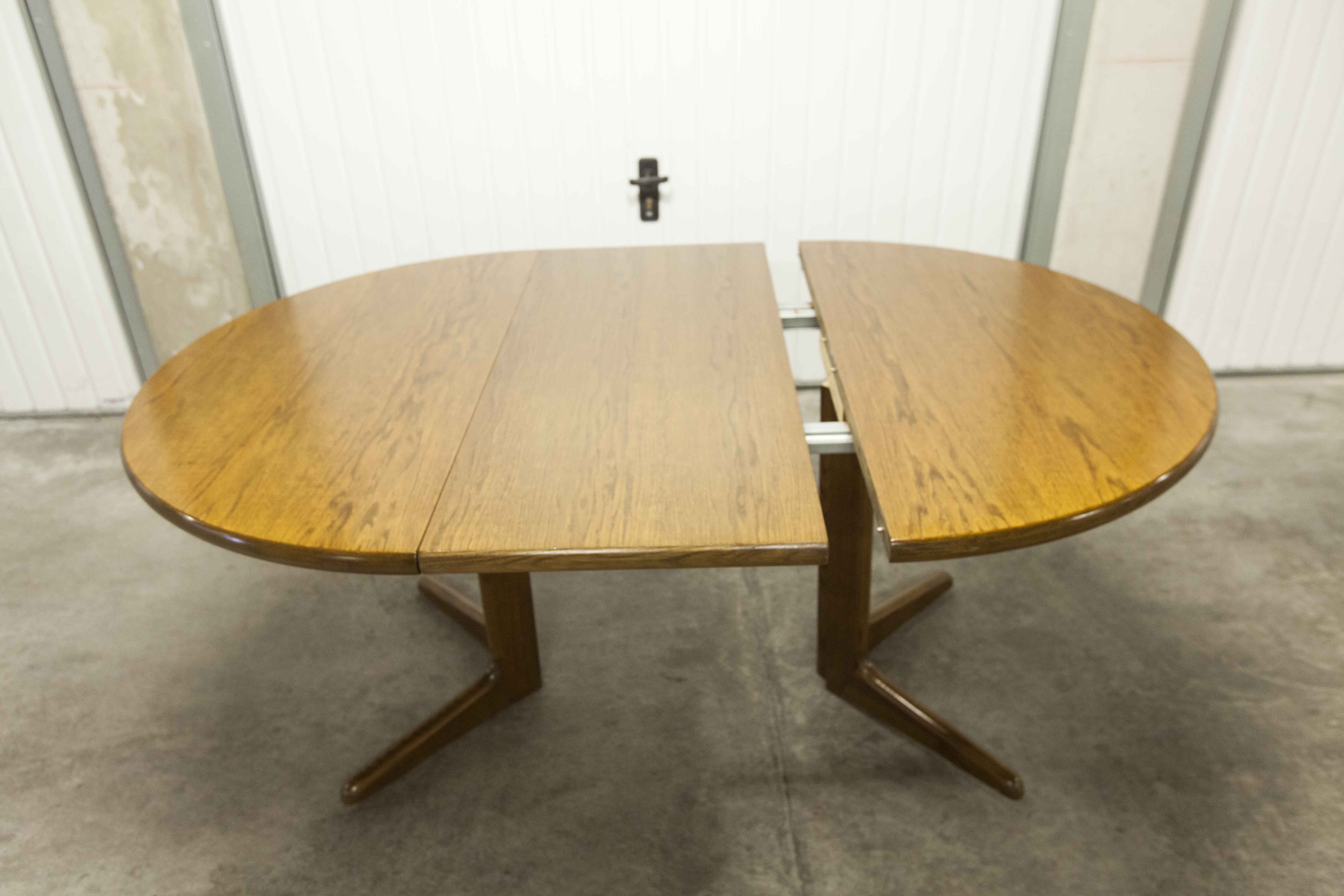 Roundtable 80's 2 solid wood extensions