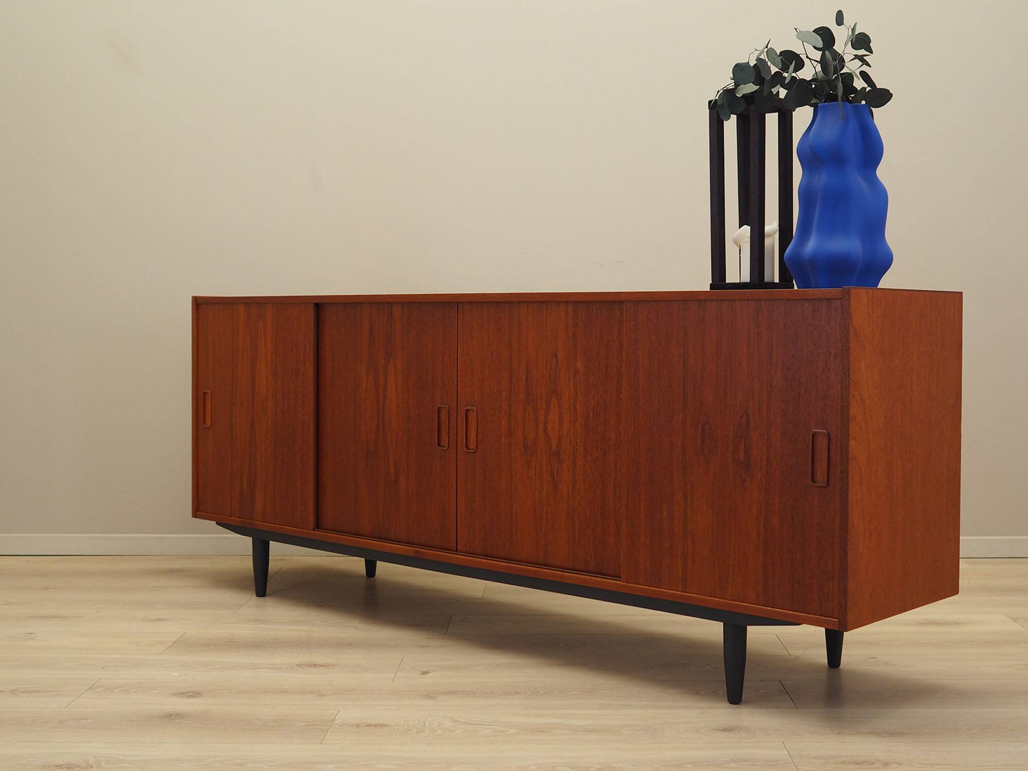 Buffet en teck, design danois, années 1970, fabricant : Westergaard