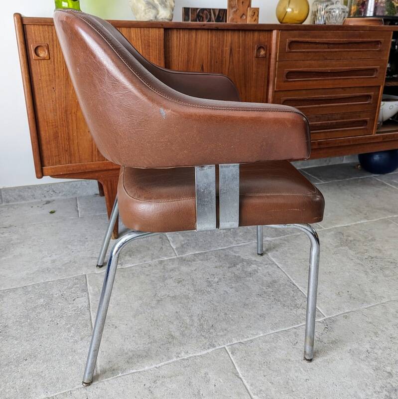 Fauteuil vintage en similicuir marron