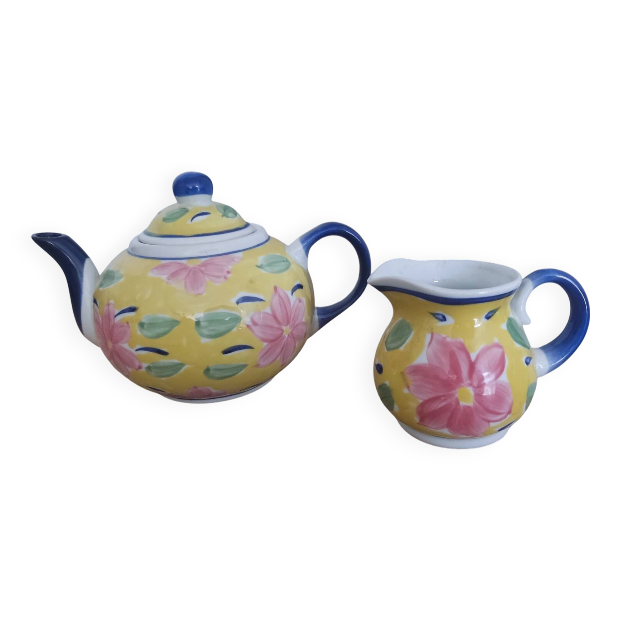 Teapot and milk jug