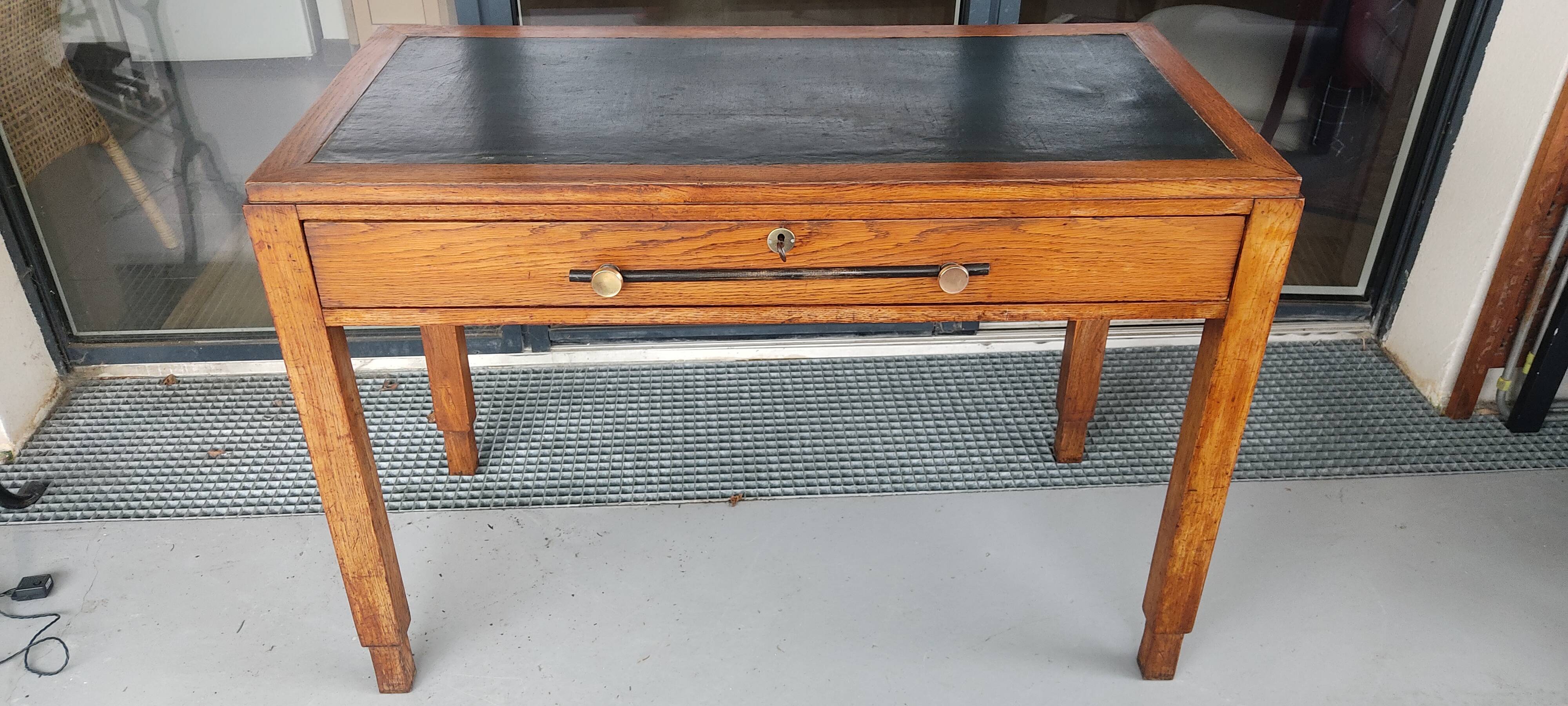 Bureau en bois