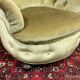 English armchair from the late 19th century.
