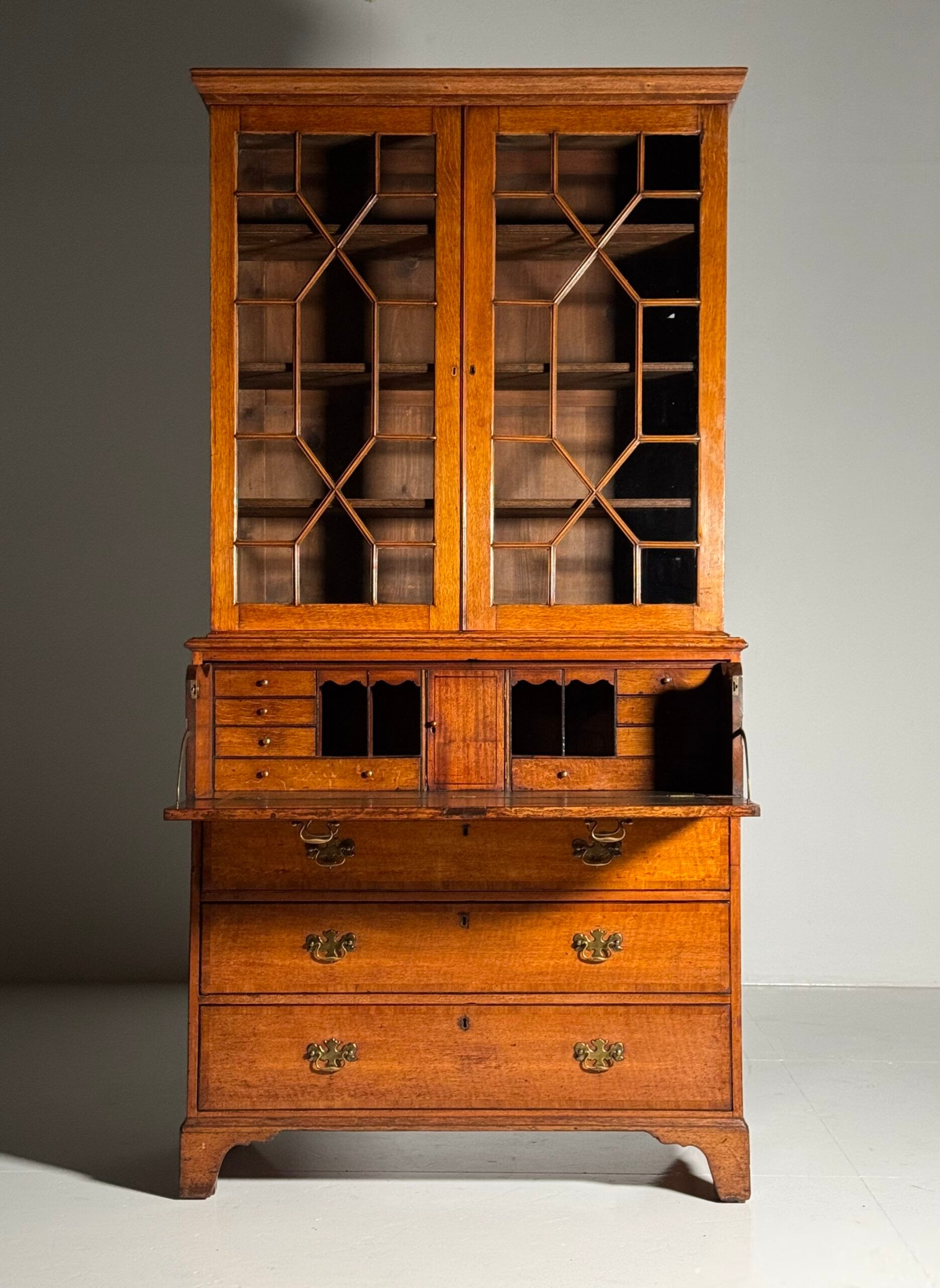 Bureau bibliothèque anglais vers 1800