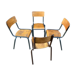 Lot de 4 chaises d'école dépareillée