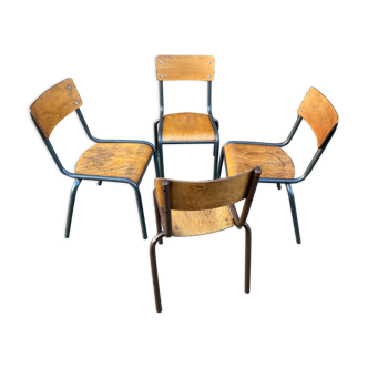 Lot de 4 chaises d'école dépareillée vintage