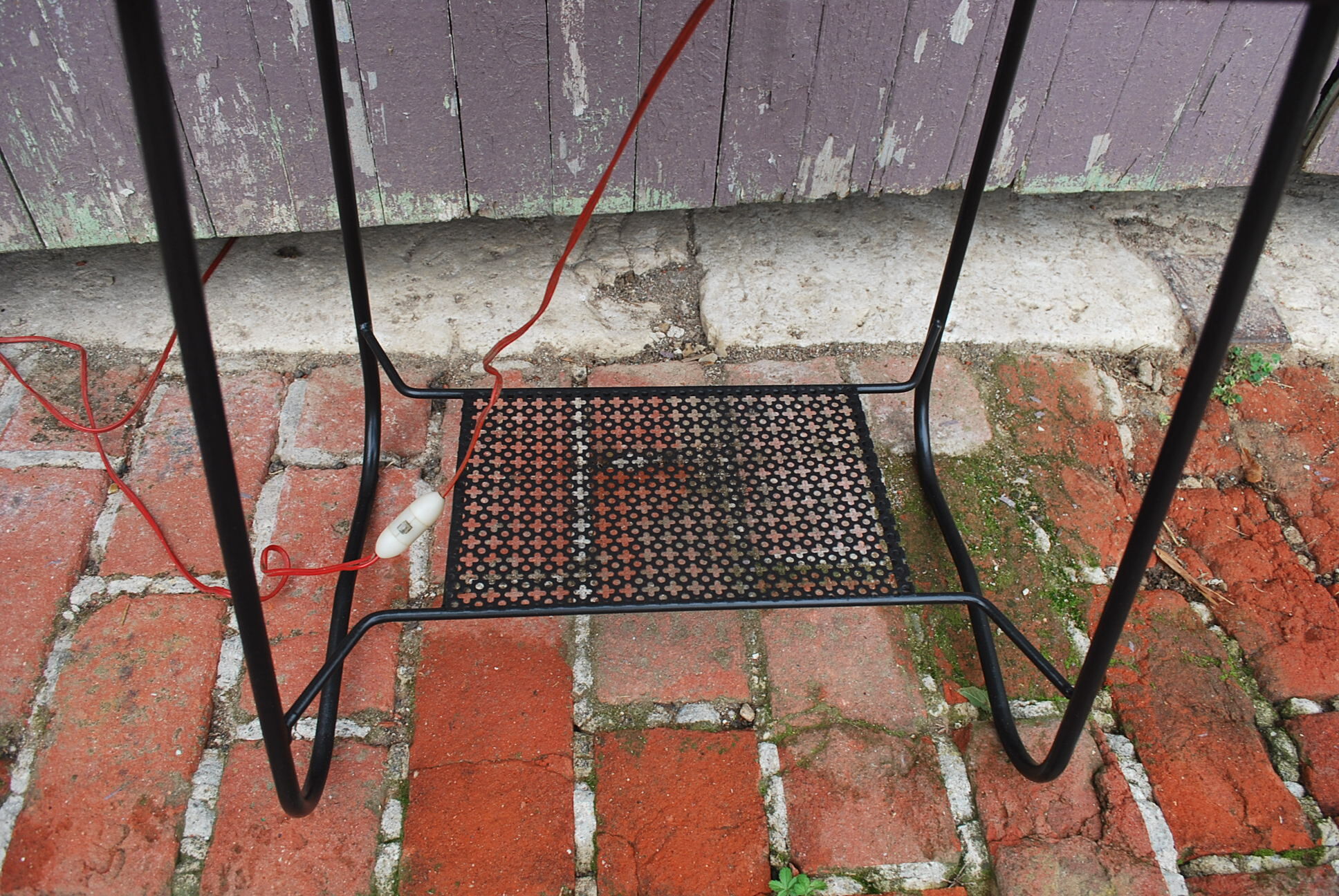 Reader lamp with tablet