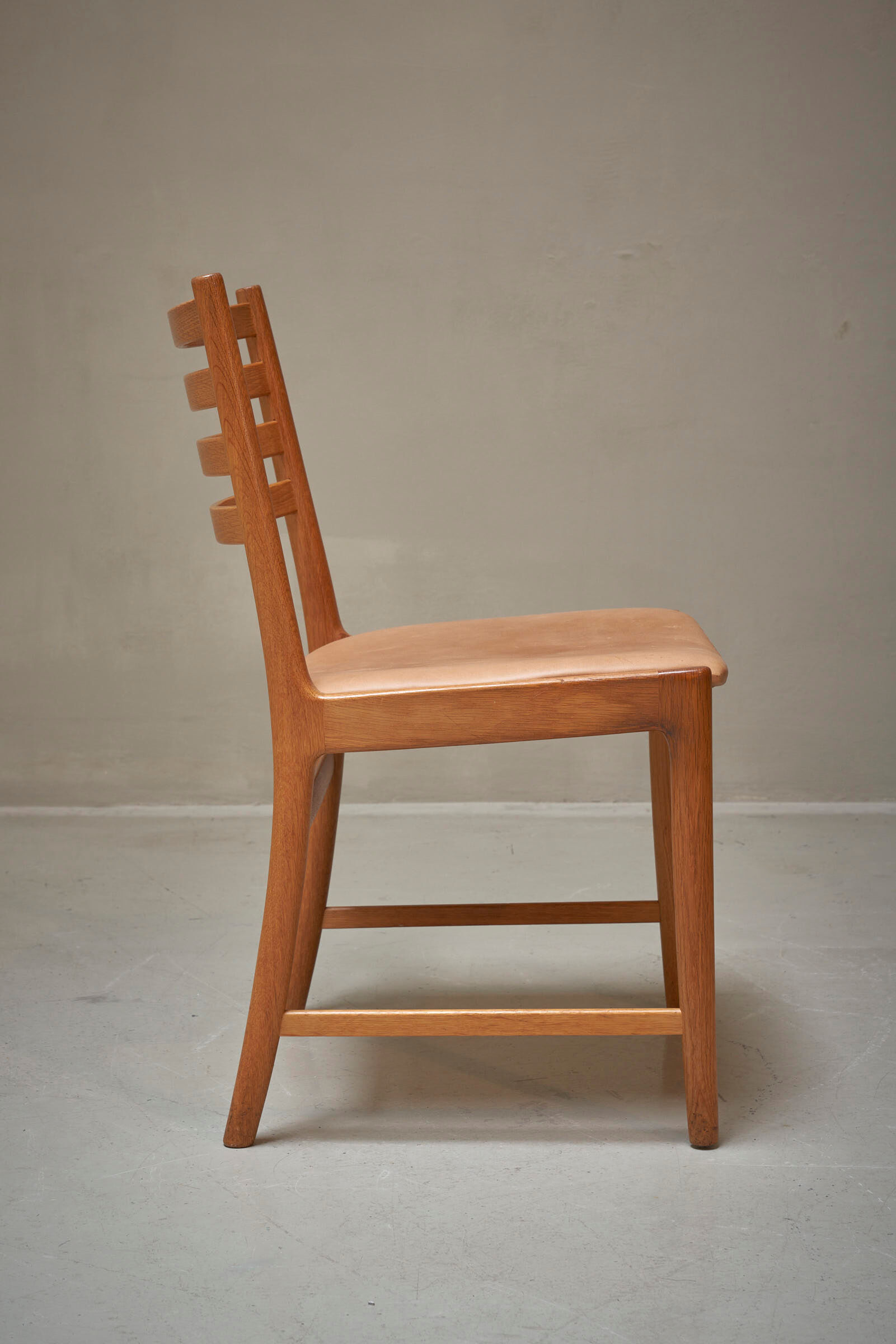 6 chaises danoises par Kai Lyngfeldt Larsen