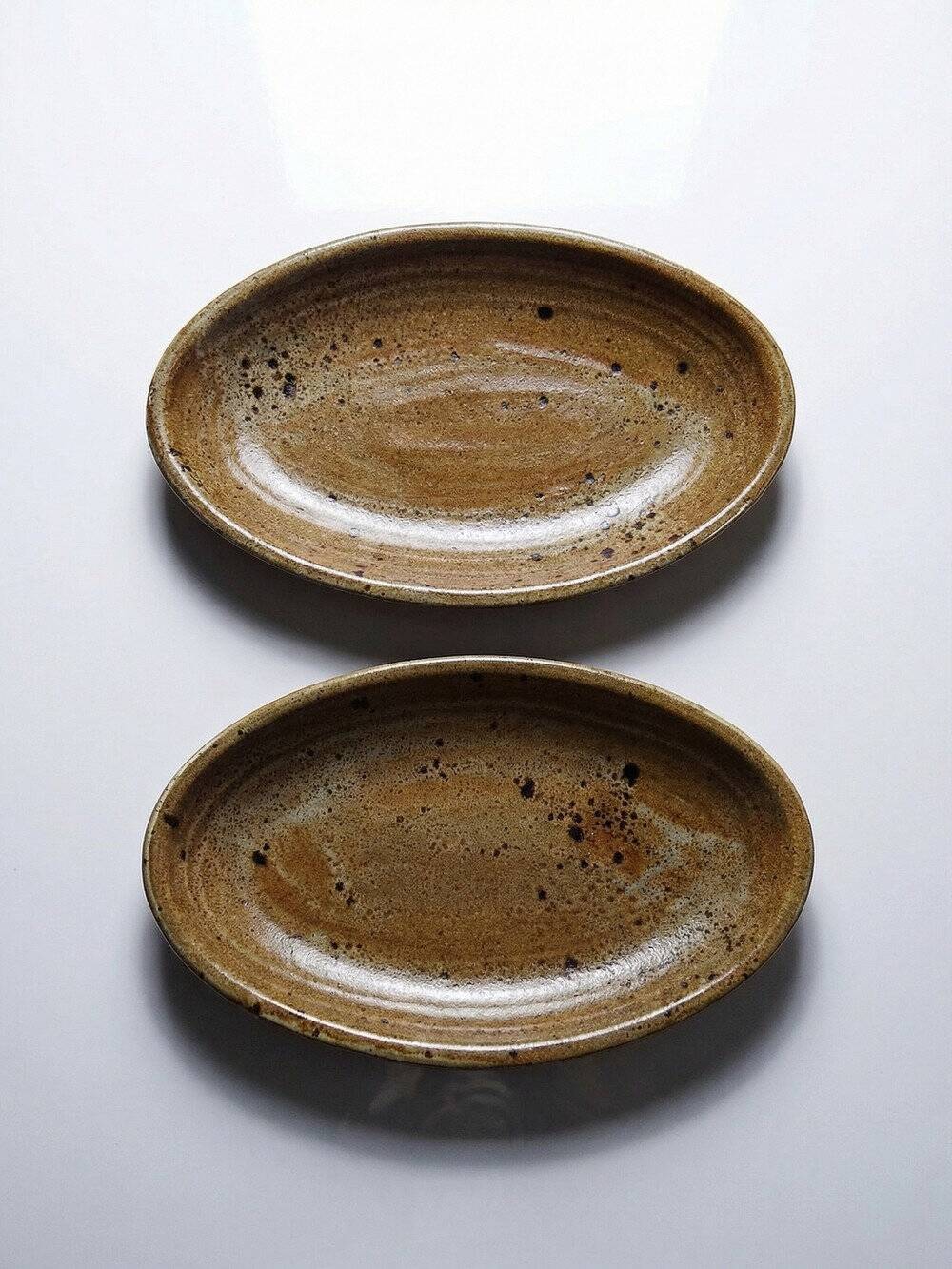 2 oval vintage stoneware/ceramic dishes from Salins, 1960s.
