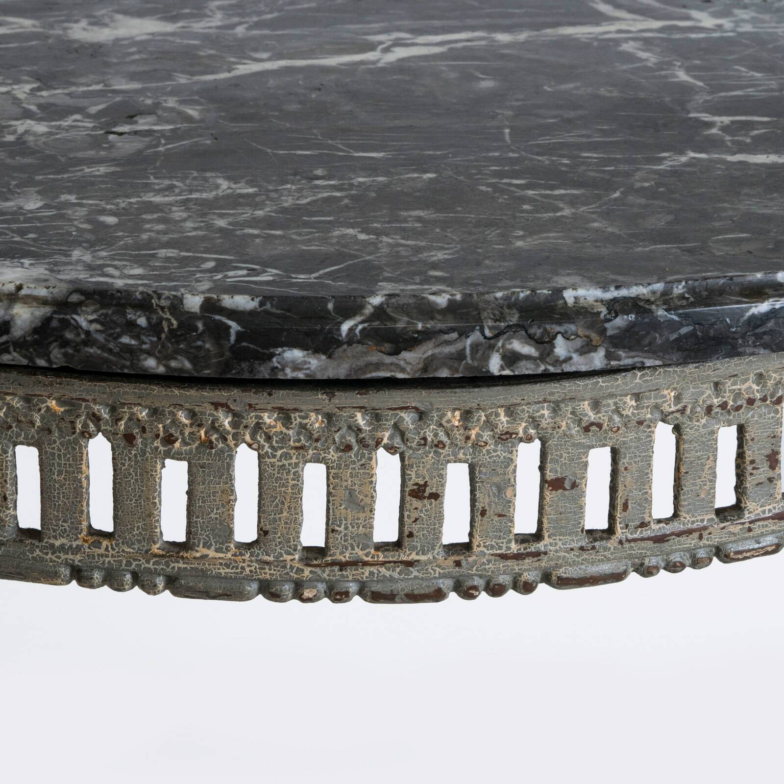 Petite console française du 18ème siècle avec dessus en marbre gris