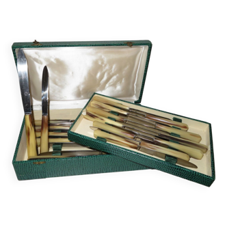 Complete 2-tiered housewife 12 table knives and 12 cheese table knives horn handle