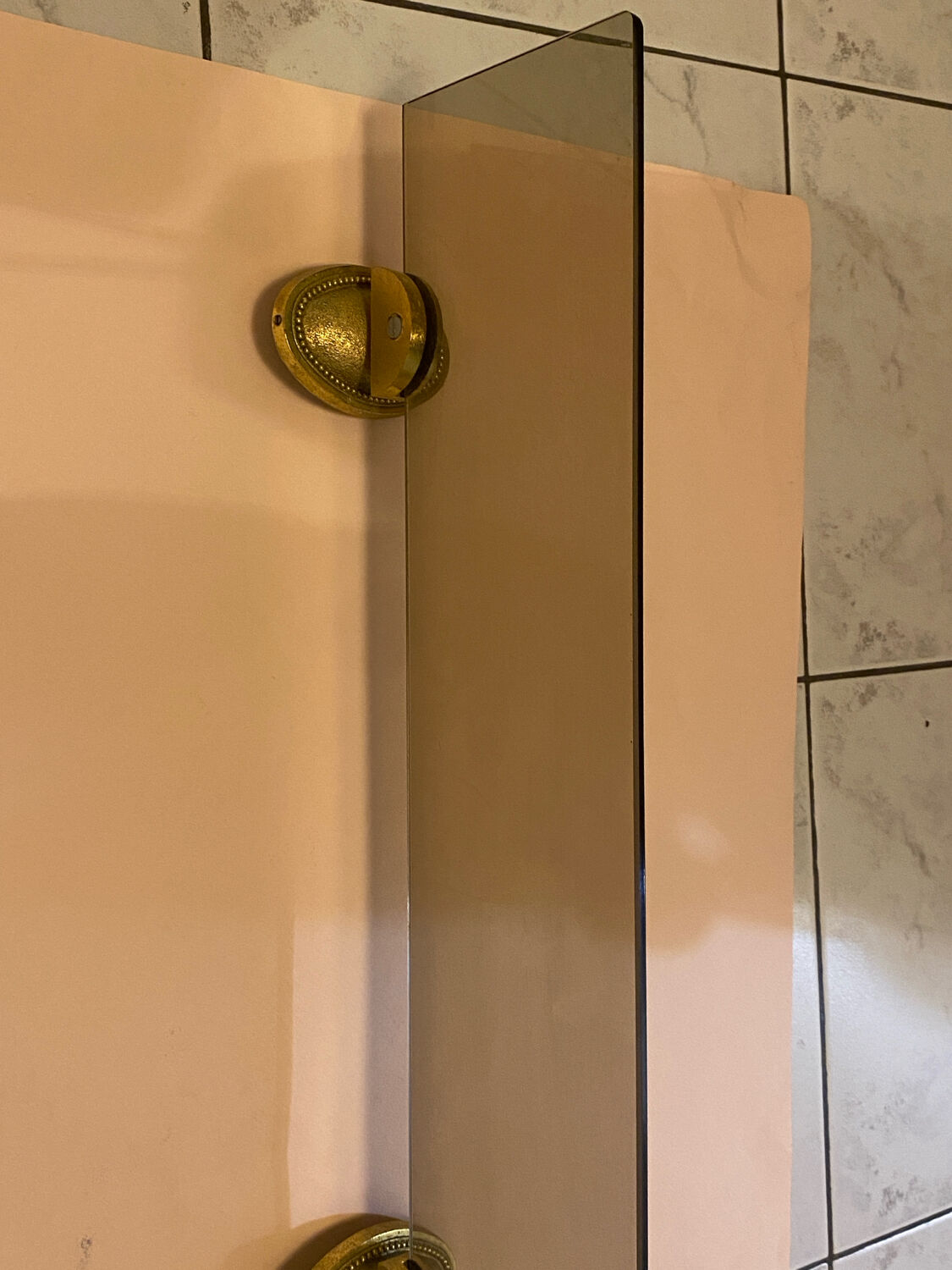 Miroir de salle de bain étagère et lampes
