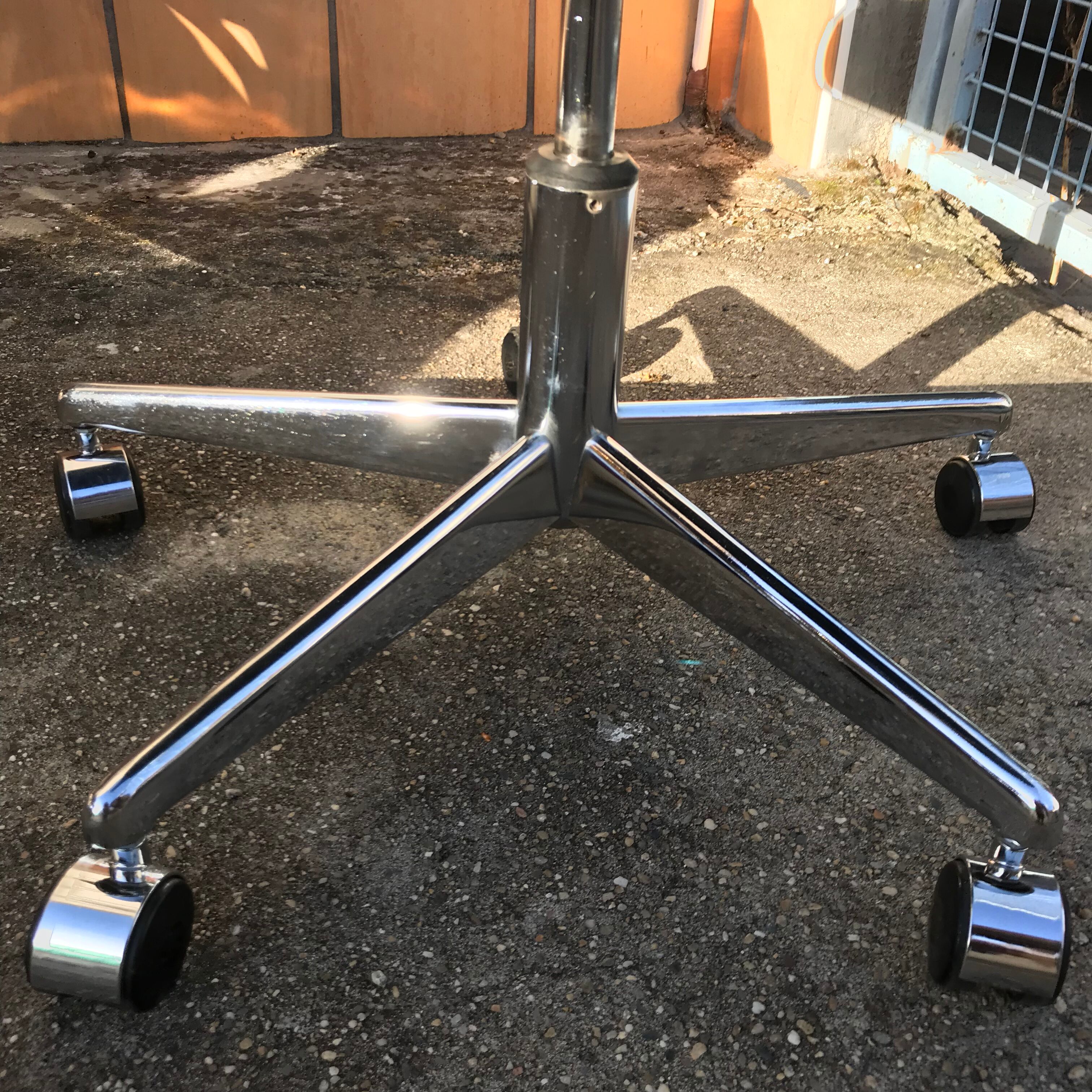 Vintage eurosit armchair