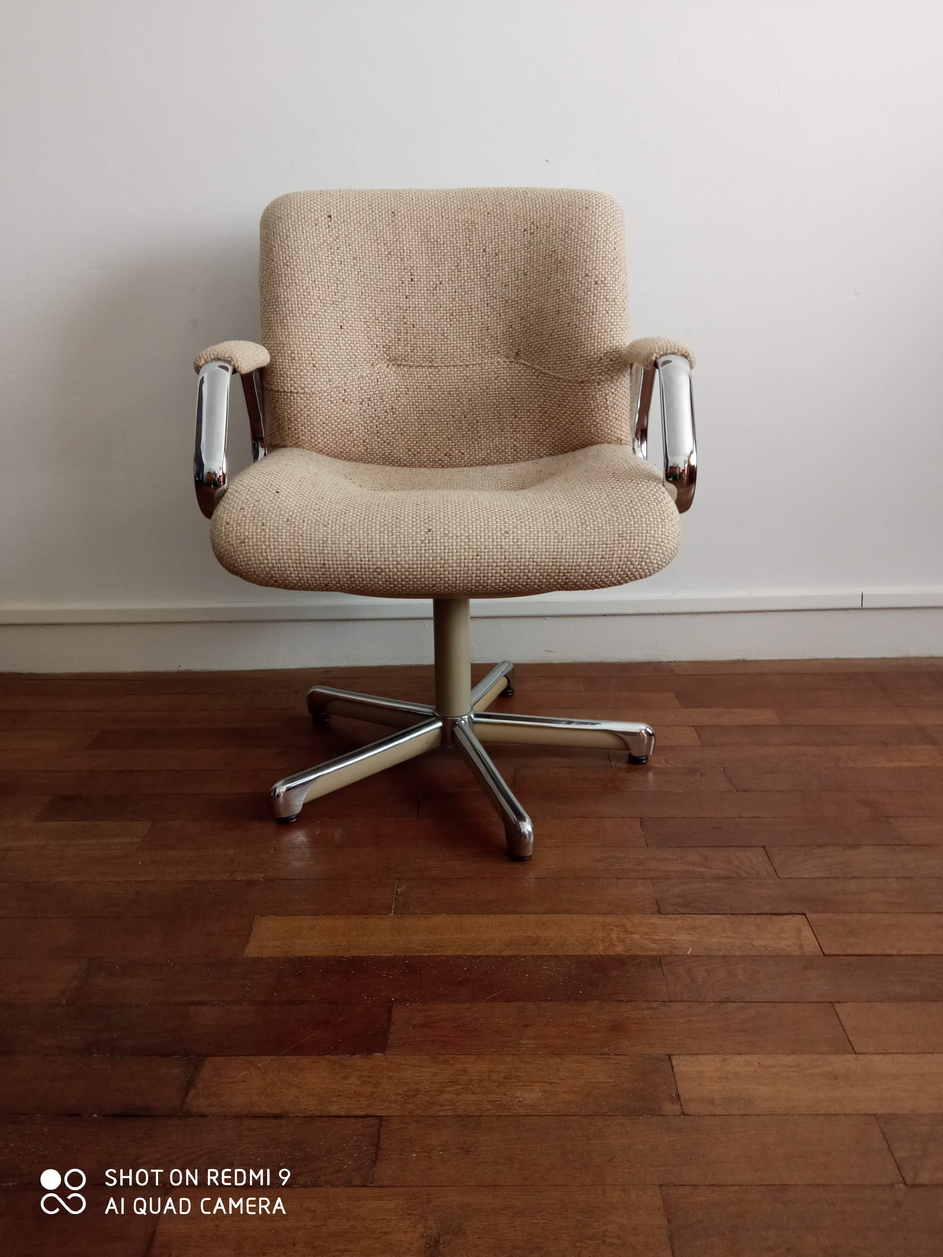 Steelcase 70s office chair