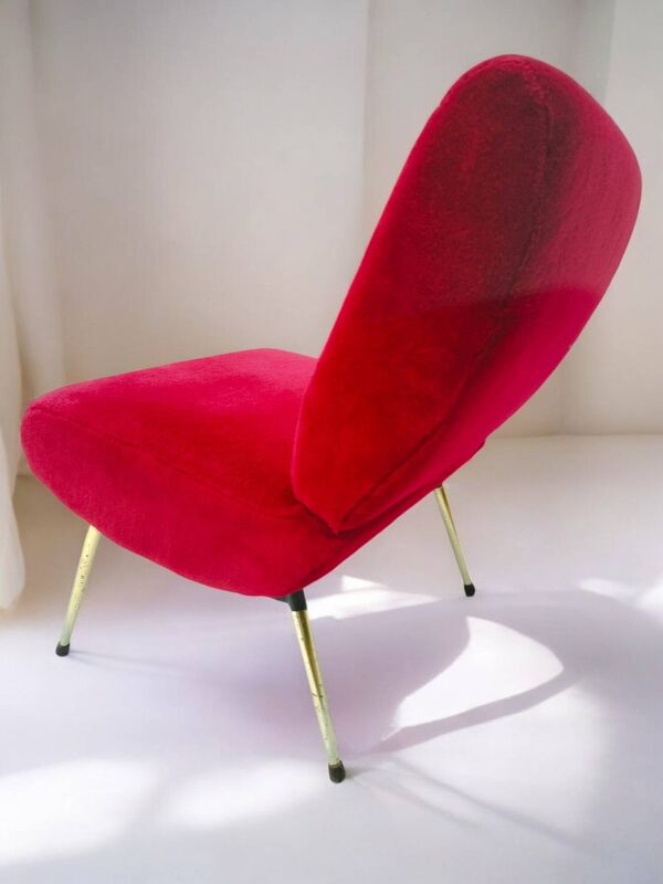 Chauffeuse vintage ''Kiss'' framboise