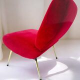 Vintage "Kiss" raspberry armchair
