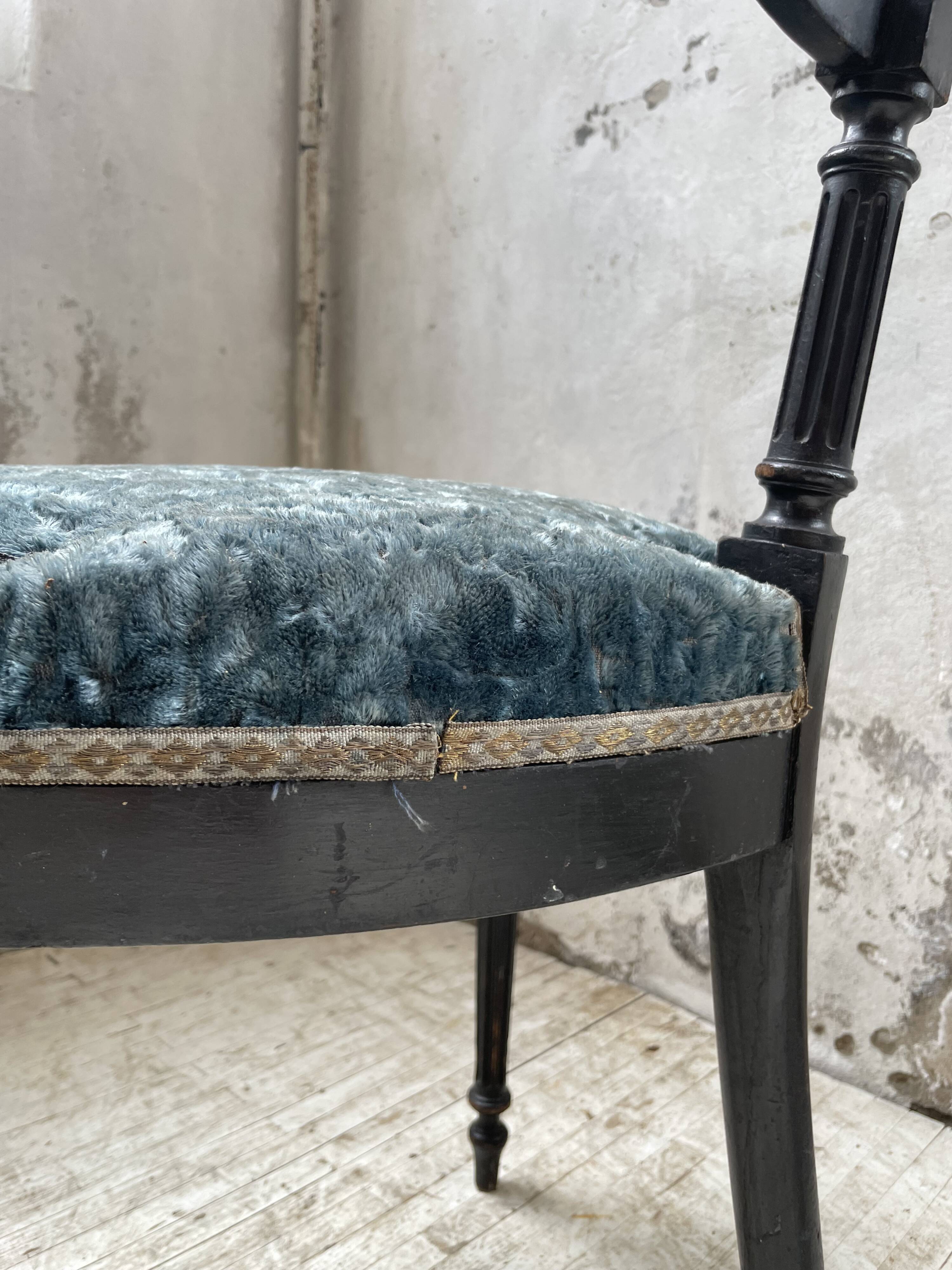 Chaise Napoléon 3 velours bleu