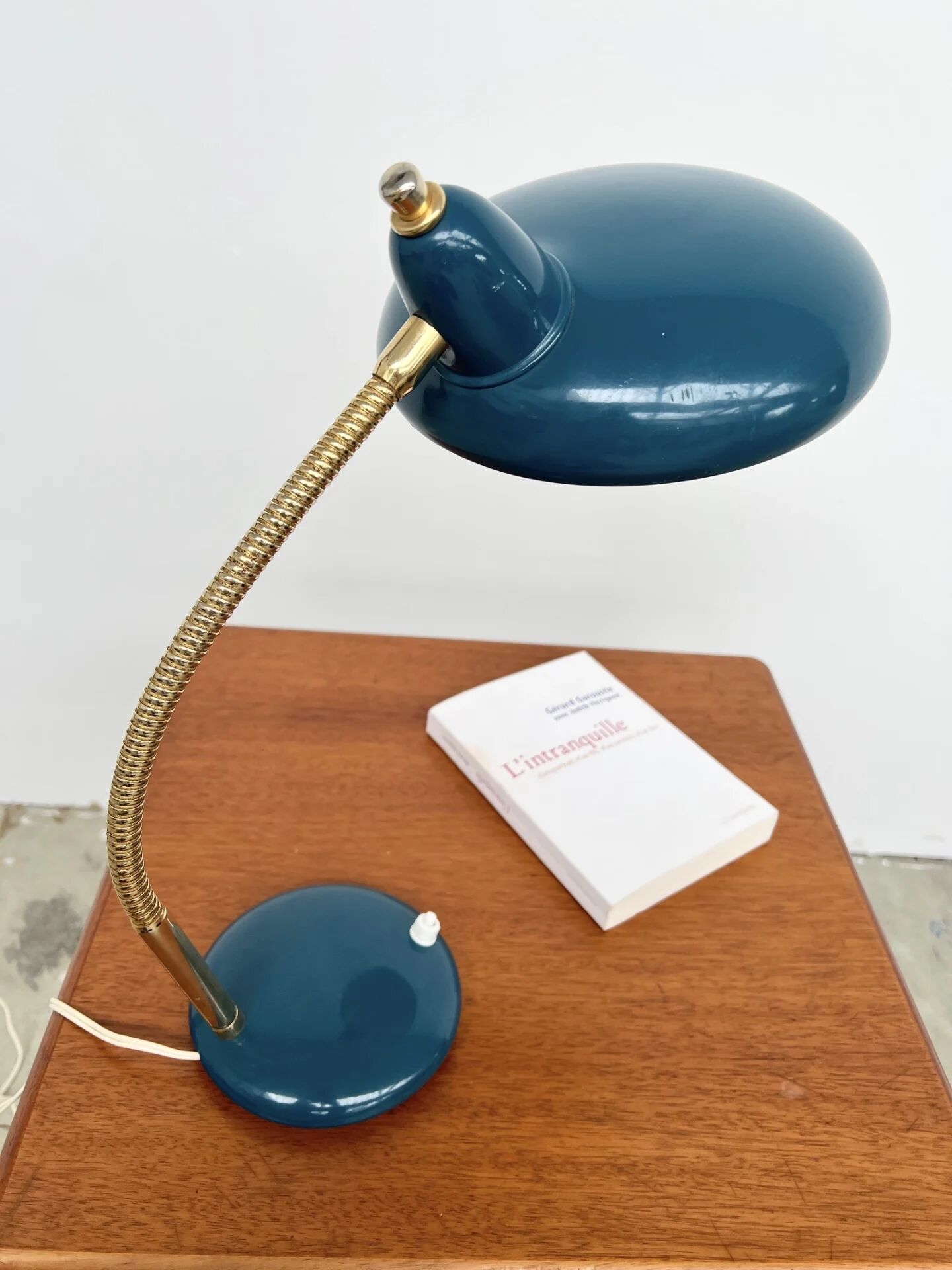 Adjustable table lamp — Duck blue and gold metal — 1960s