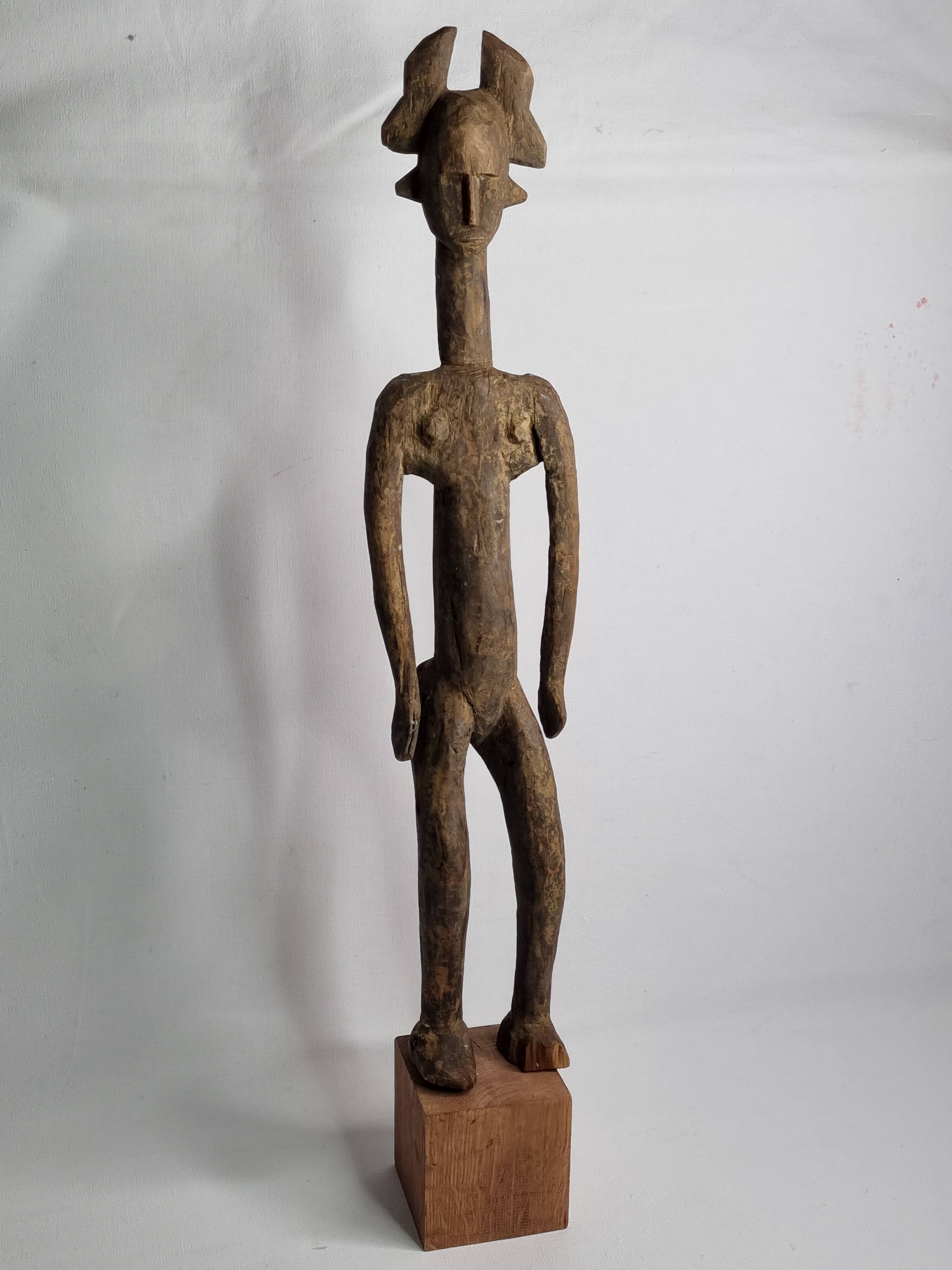 Statue en bois Dogon, Art tribal africain, 67 cm