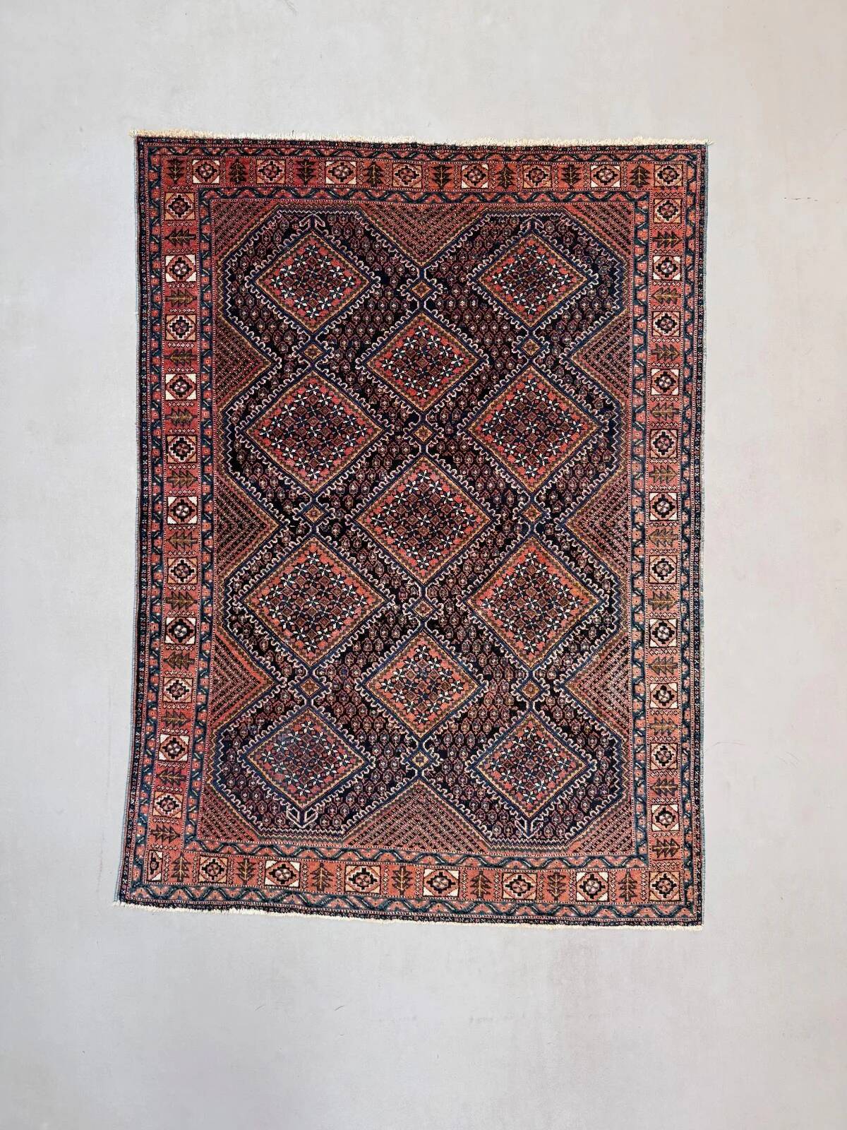 Vintage Kamseh rug 147x203 cm, medium, tribal oriental carpet 2542