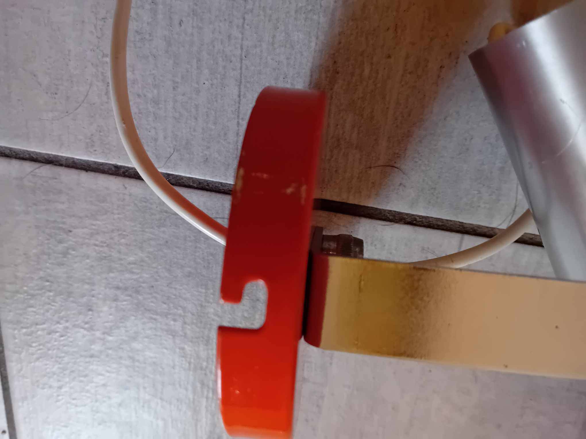 Spot orange et inox brossé années 70