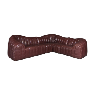 Element sofa in bordeaux red leather, produced by Rolf Benz